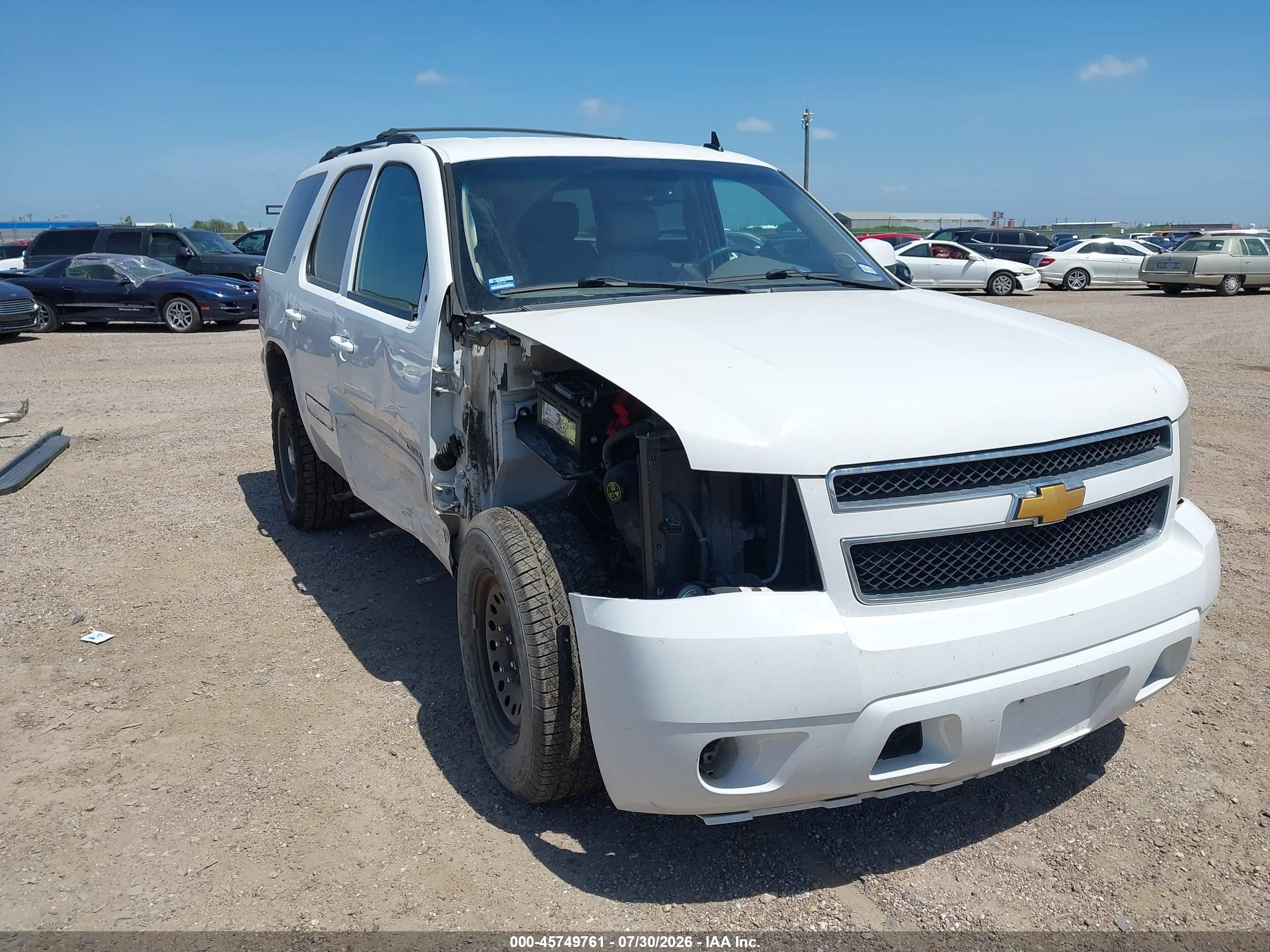 2014 Chevrolet Tahoe Lt White vin: 1GNSCBE08ER220341