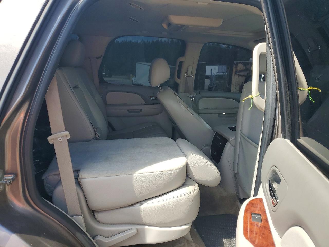 2012 Chevrolet Tahoe C1500 Lt Tan vin: 1GNSCBE09CR124151