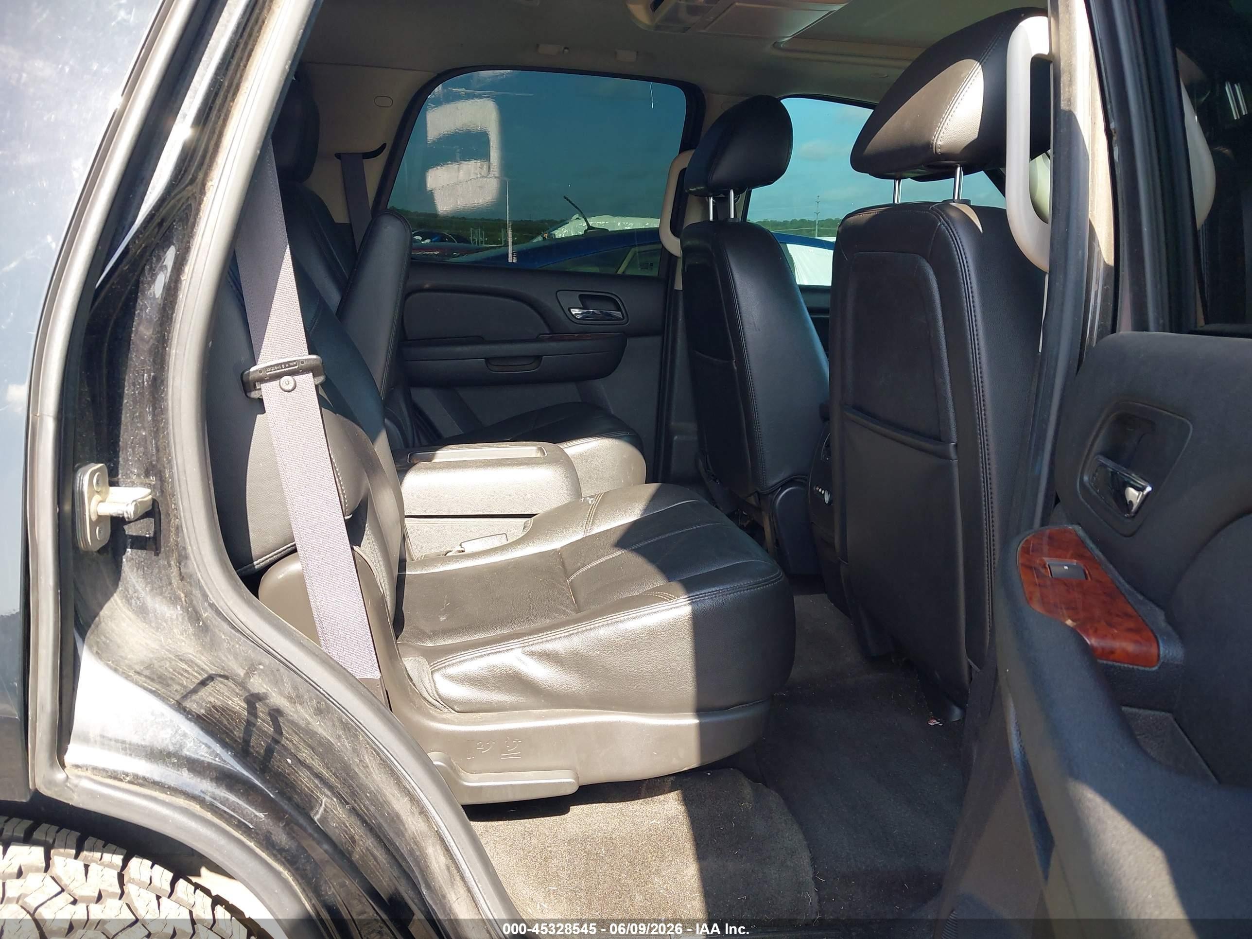 2013 Chevrolet Tahoe Lt Black vin: 1GNSCBE09DR212702
