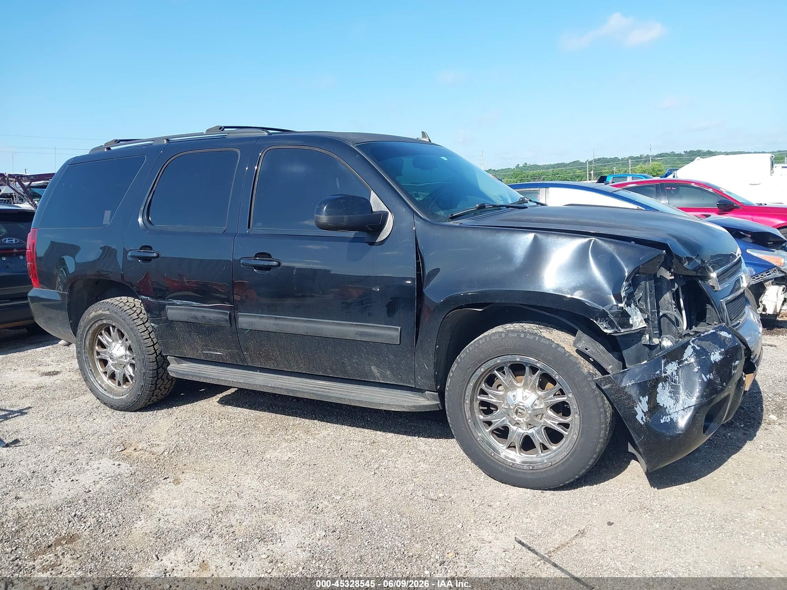 2013 Chevrolet Tahoe Lt Black vin: 1GNSCBE09DR212702