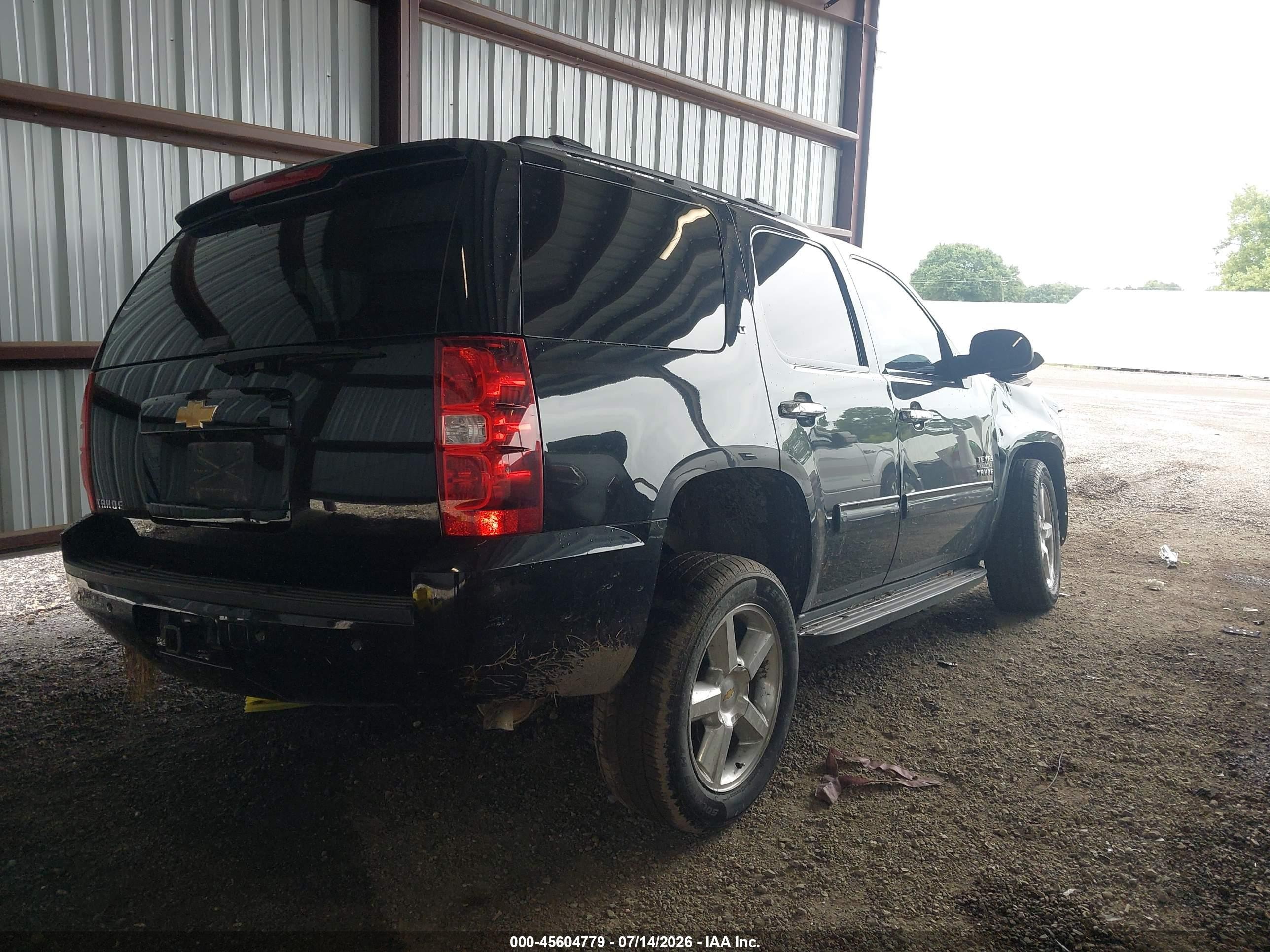 2014 Chevrolet Tahoe Lt Black vin: 1GNSCBE09ER147528