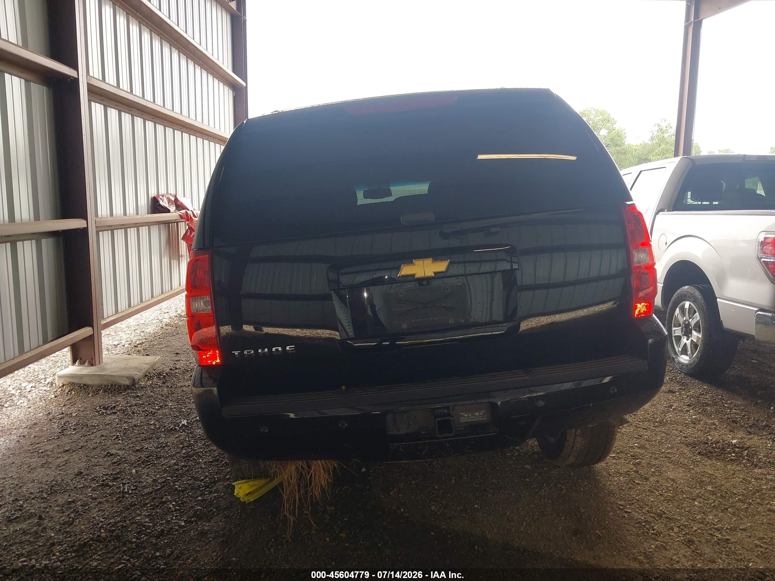 2014 Chevrolet Tahoe Lt Black vin: 1GNSCBE09ER147528