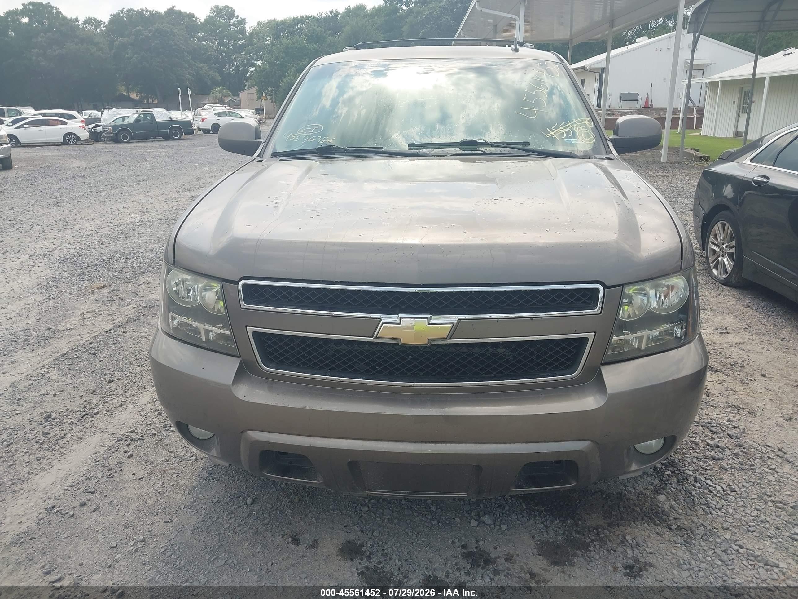 2011 Chevrolet Tahoe Lt Brown vin: 1GNSCBE0XBR239873