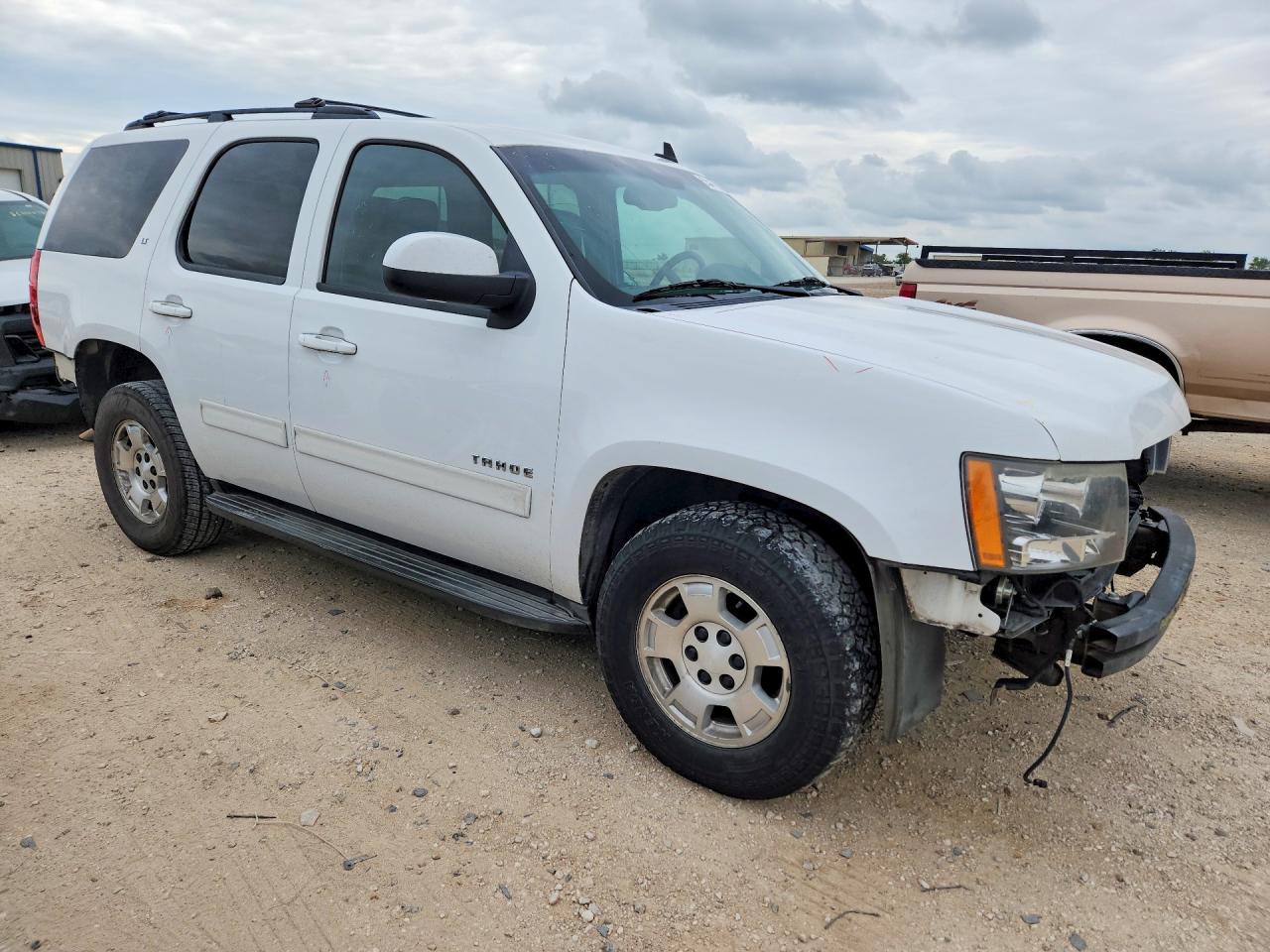 2012 Chevrolet Tahoe C1500 Lt White vin: 1GNSCBE0XCR316324