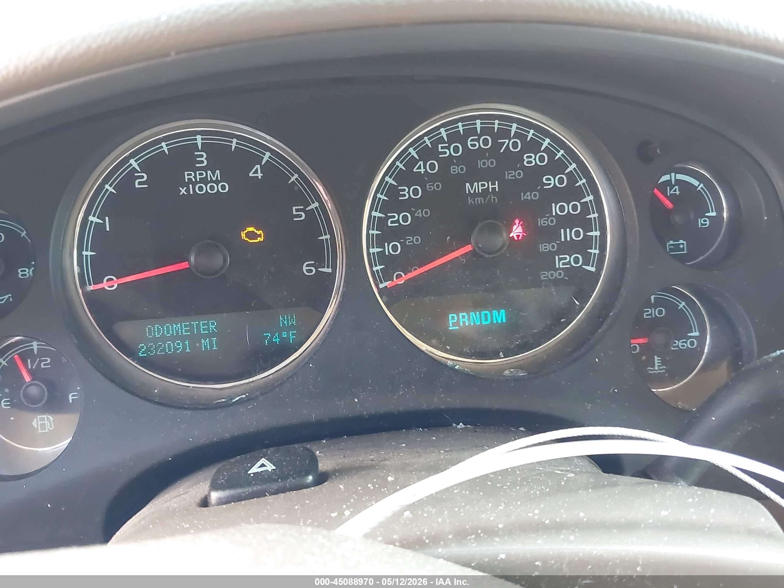 2013 Chevrolet Tahoe Lt White vin: 1GNSCBE0XDR322366