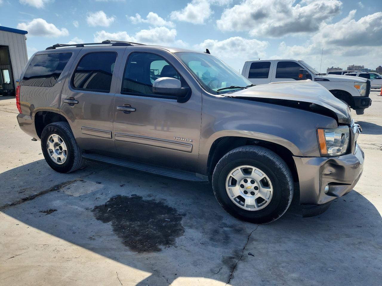 2013 Chevrolet Tahoe C1500 Lt Tan vin: 1GNSCBE0XDR350894