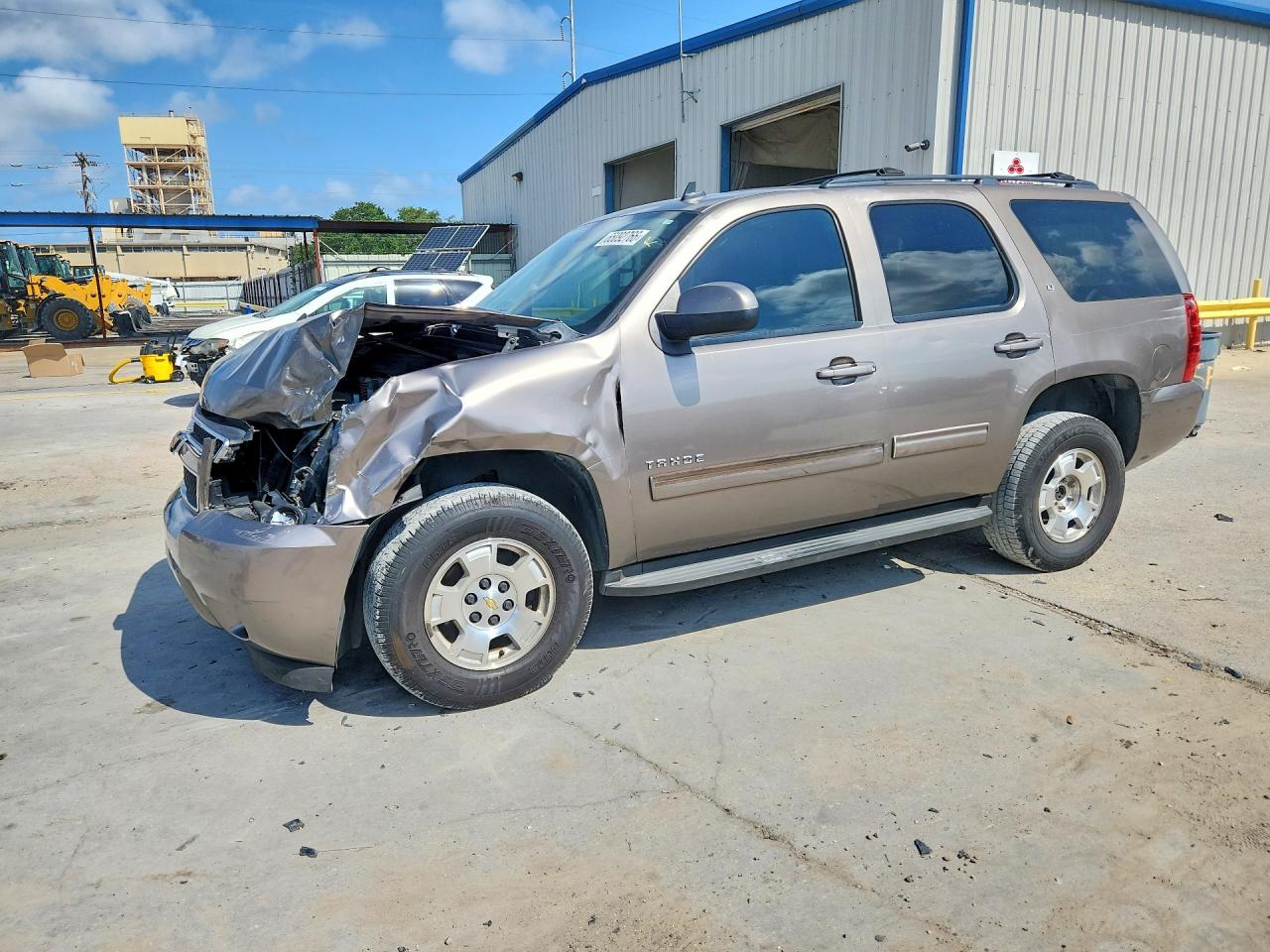 2013 Chevrolet Tahoe C1500 Lt Tan vin: 1GNSCBE0XDR350894