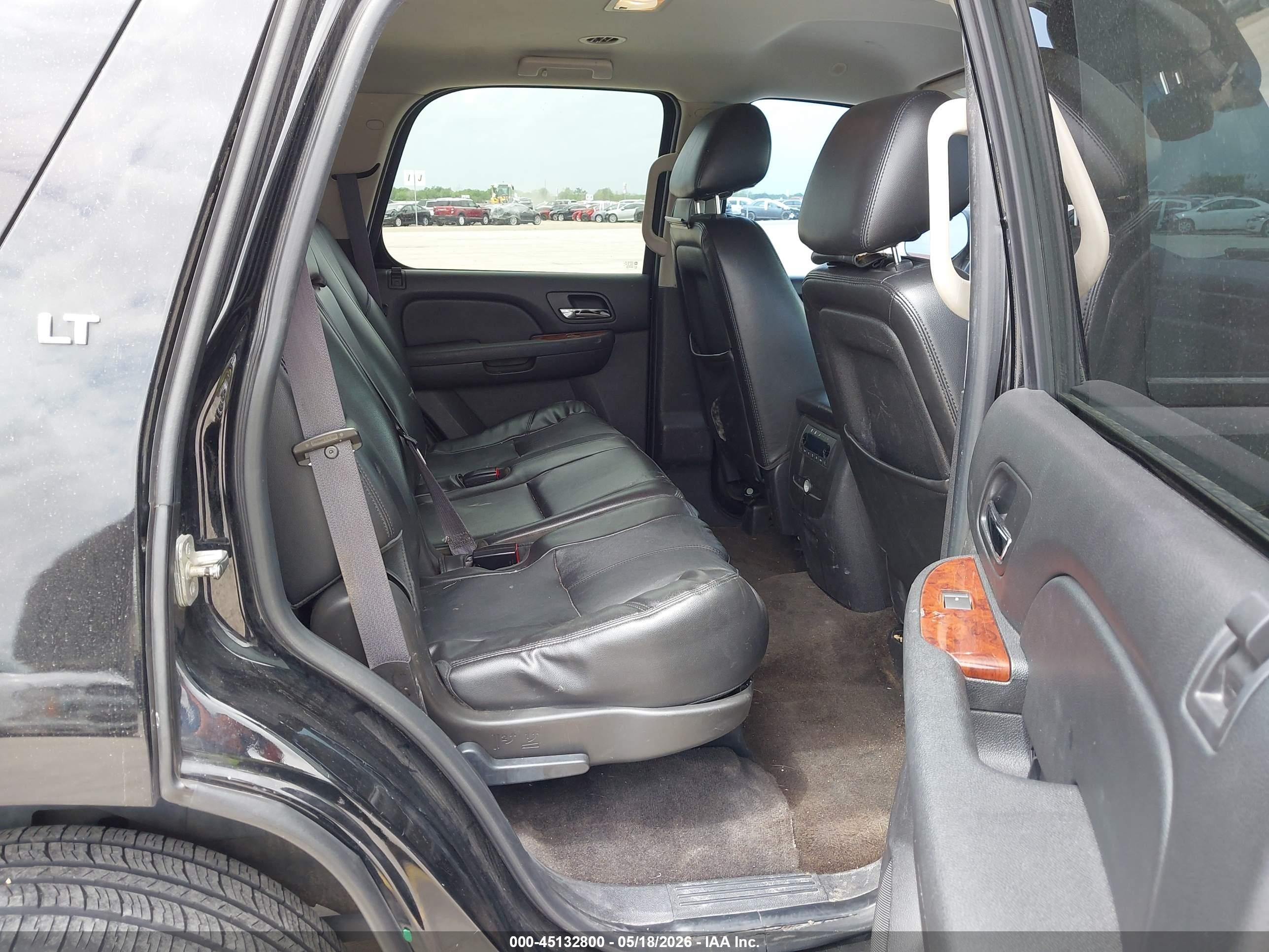 2014 Chevrolet Tahoe Lt Black vin: 1GNSCBE0XER186032