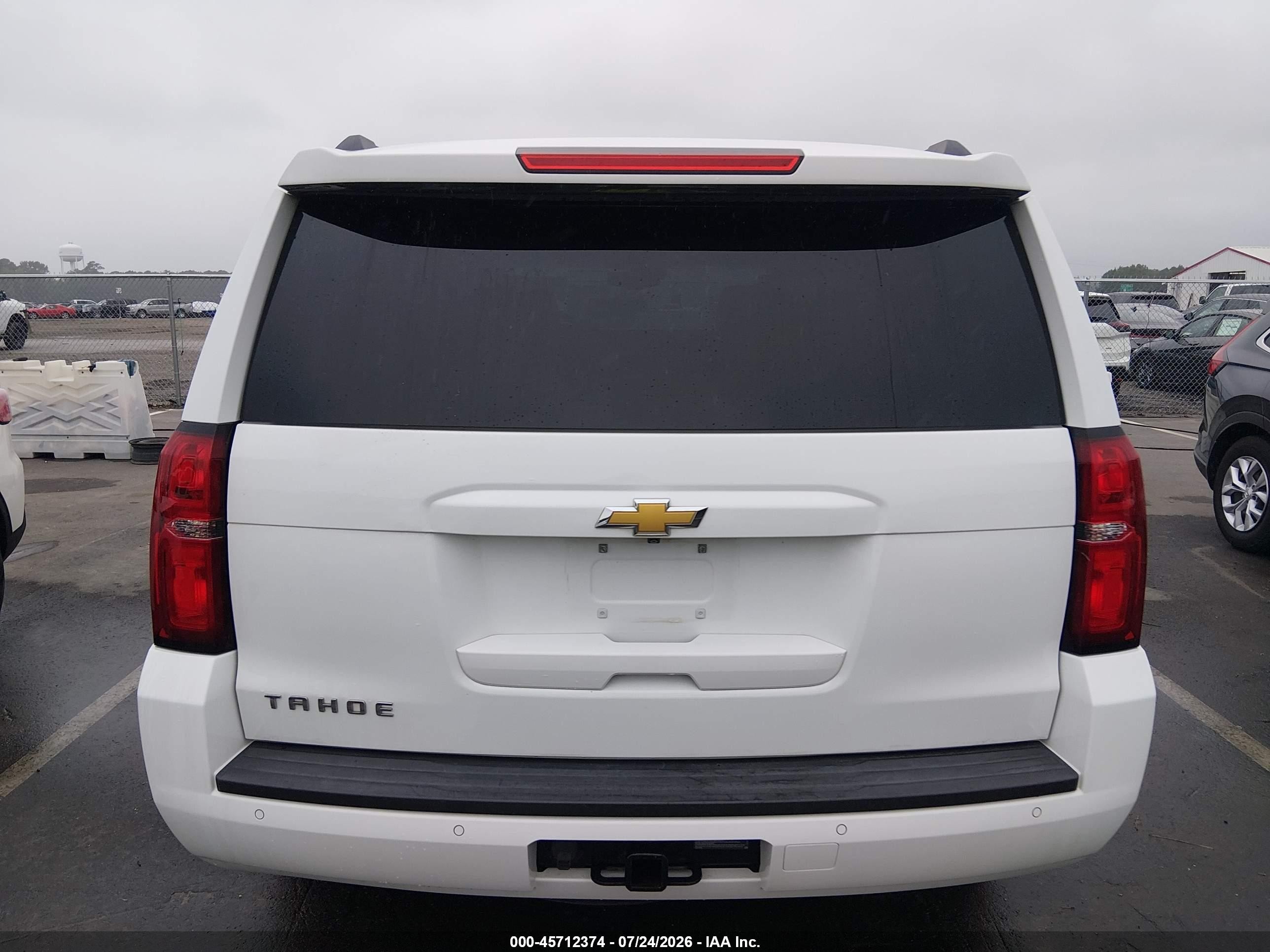 2015 Chevrolet Tahoe Lt White vin: 1GNSCBKC0FR641034