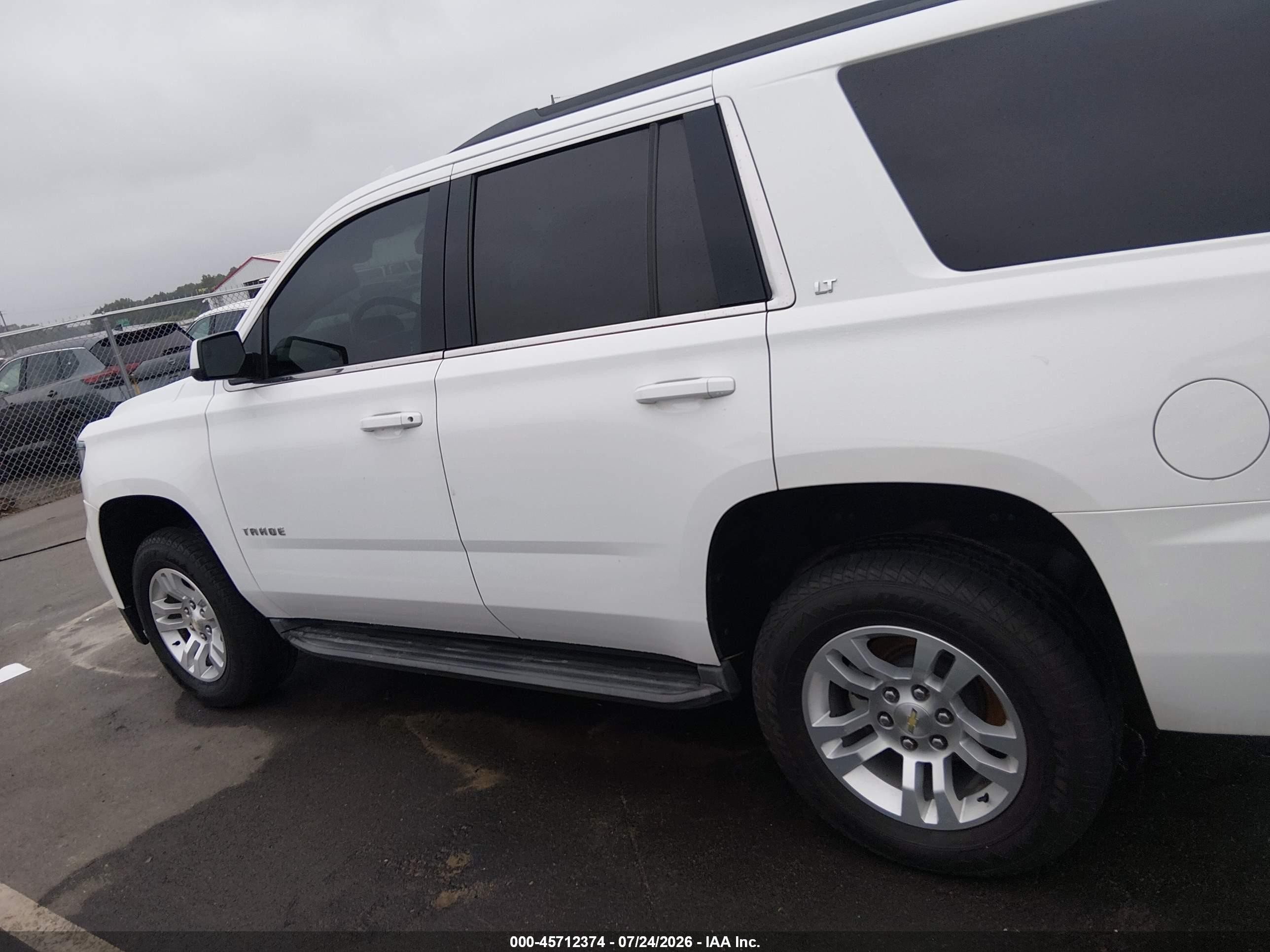 2015 Chevrolet Tahoe Lt White vin: 1GNSCBKC0FR641034