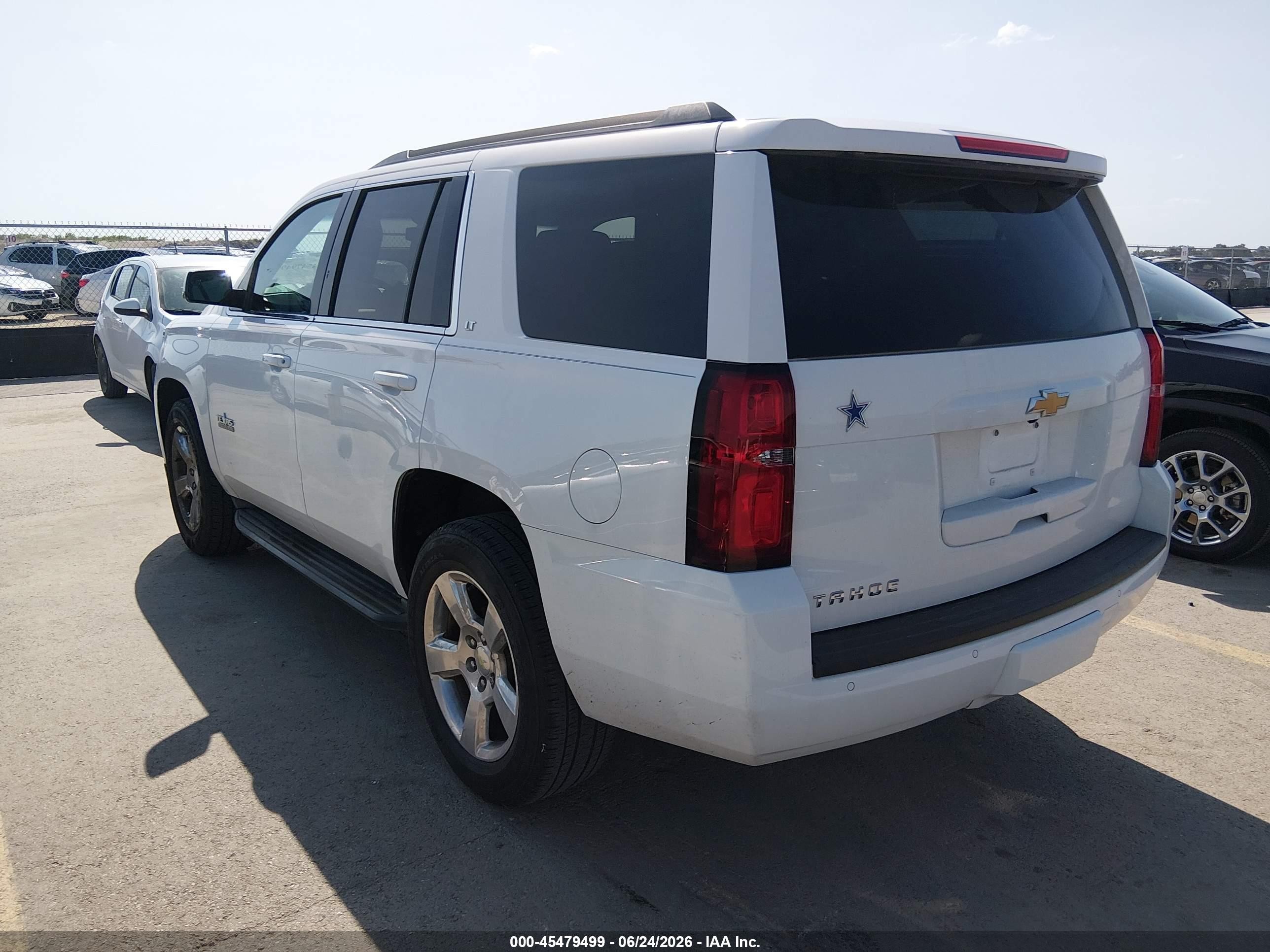 2015 Chevrolet Tahoe Lt Белый vin: 1GNSCBKC0FR694879
