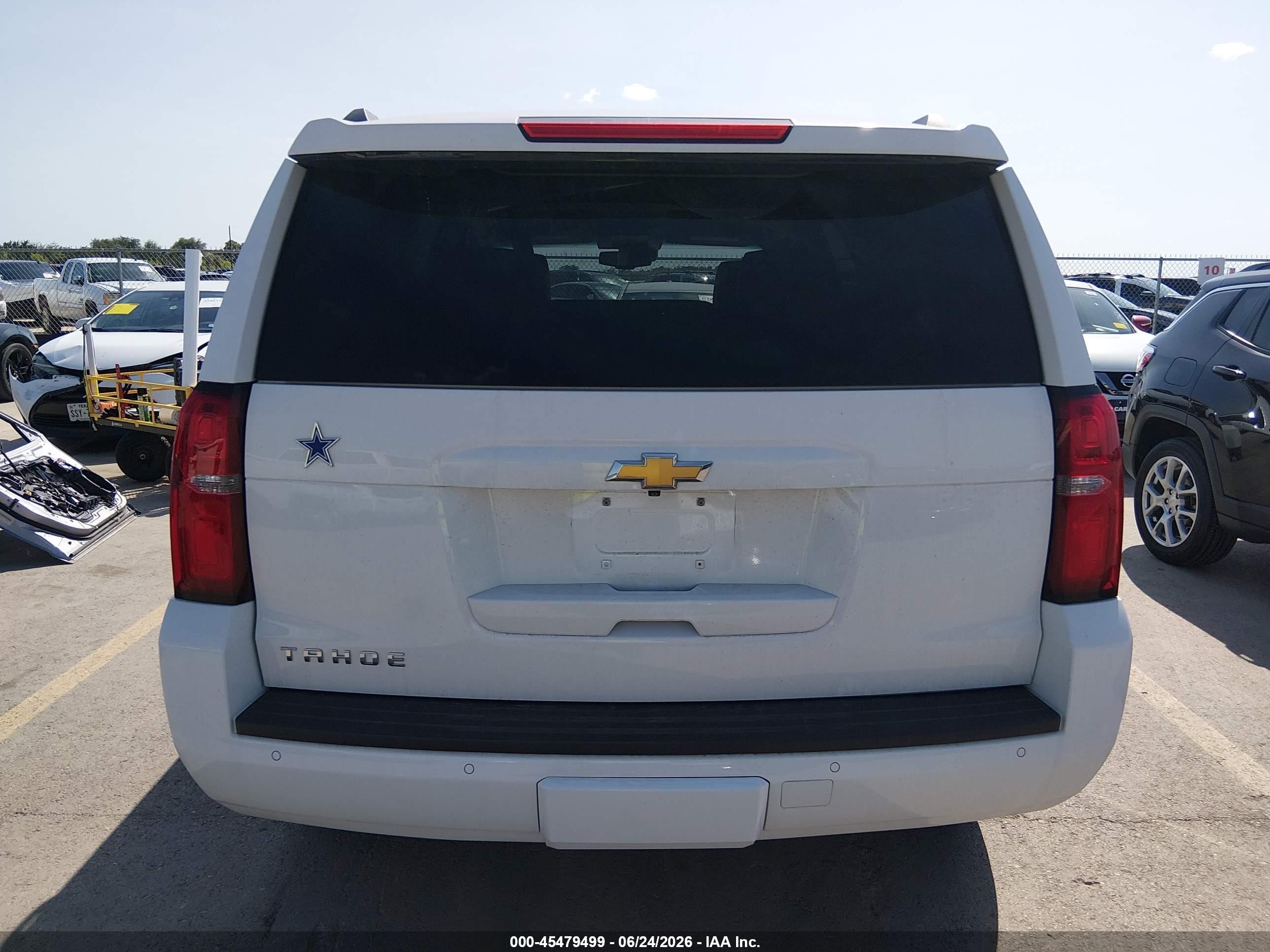 2015 Chevrolet Tahoe Lt Белый vin: 1GNSCBKC0FR694879