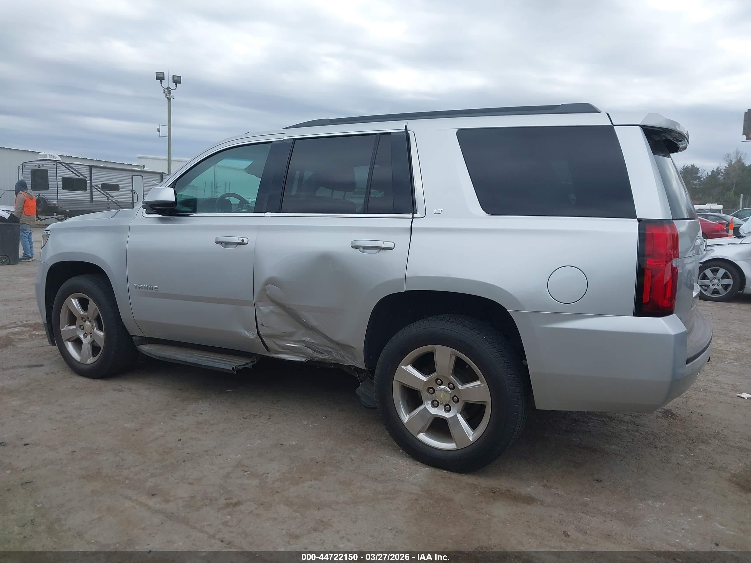 2015 Chevrolet Tahoe Lt Silver vin: 1GNSCBKC1FR146440