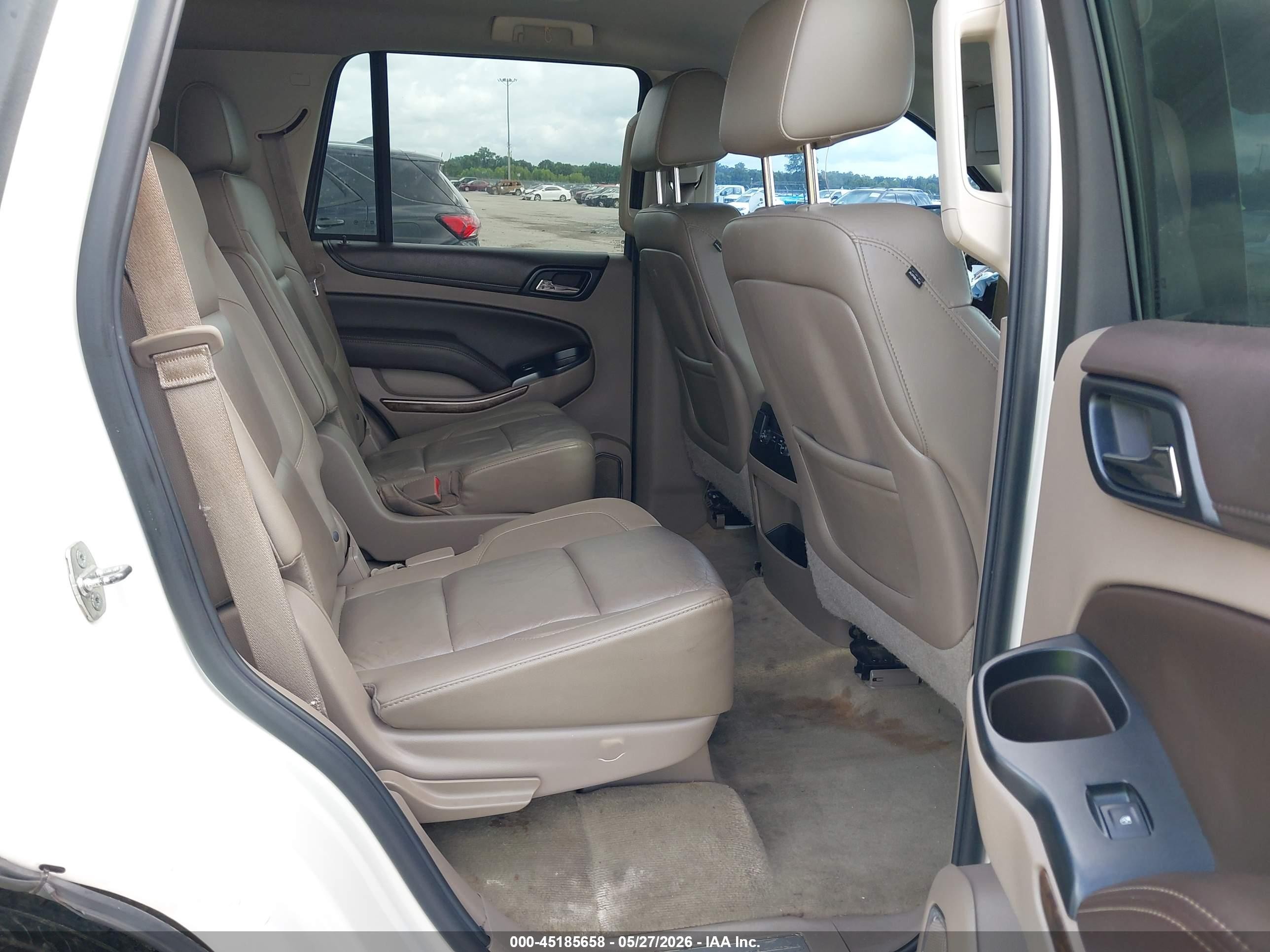 2015 Chevrolet Tahoe Lt White vin: 1GNSCBKC1FR184685