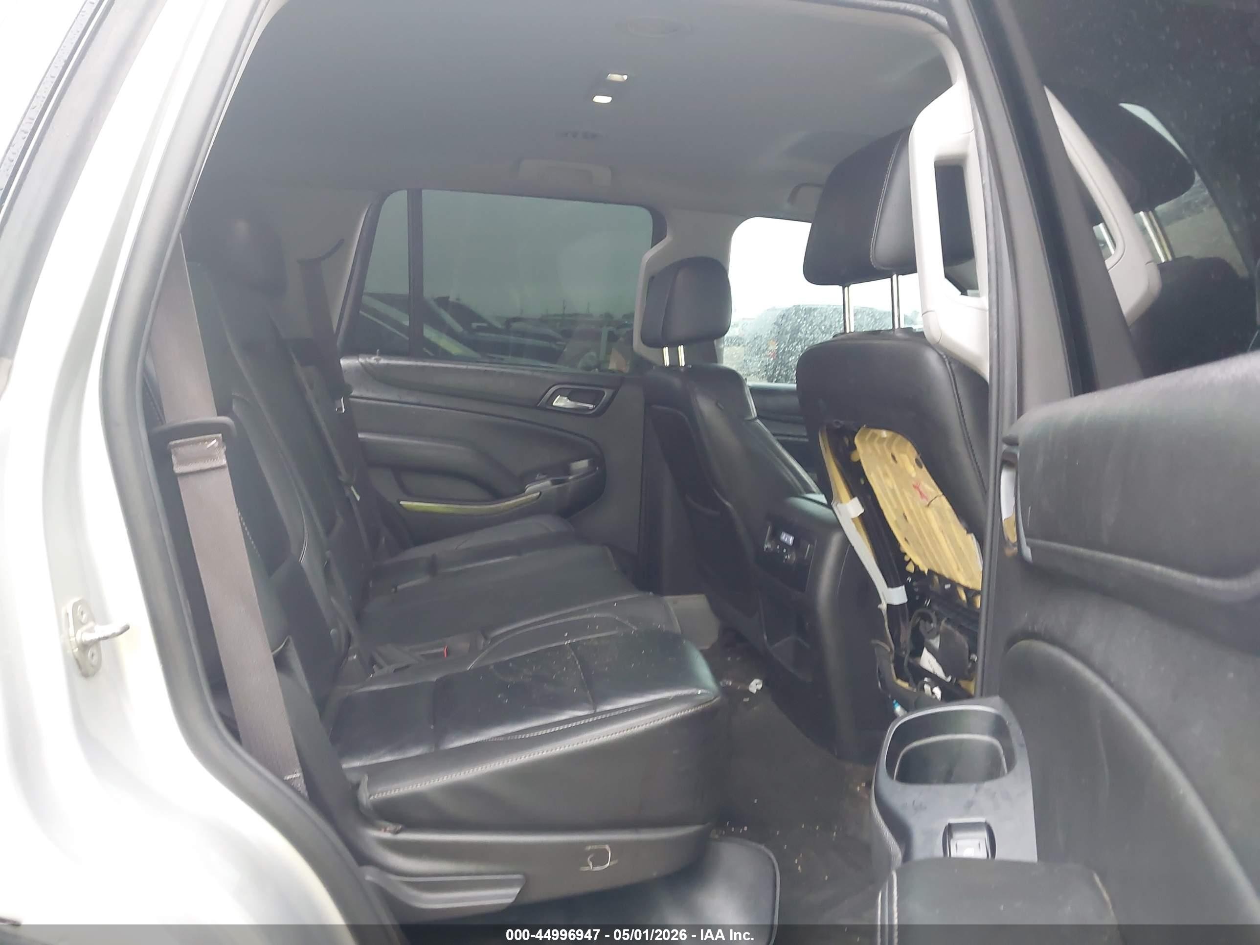 2015 Chevrolet Tahoe Lt Silver vin: 1GNSCBKC1FR213991