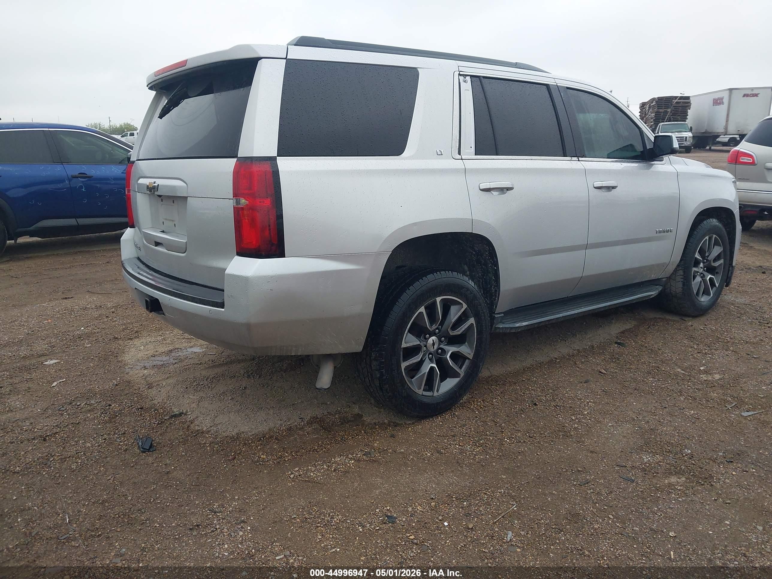 2015 Chevrolet Tahoe Lt Silver vin: 1GNSCBKC1FR213991