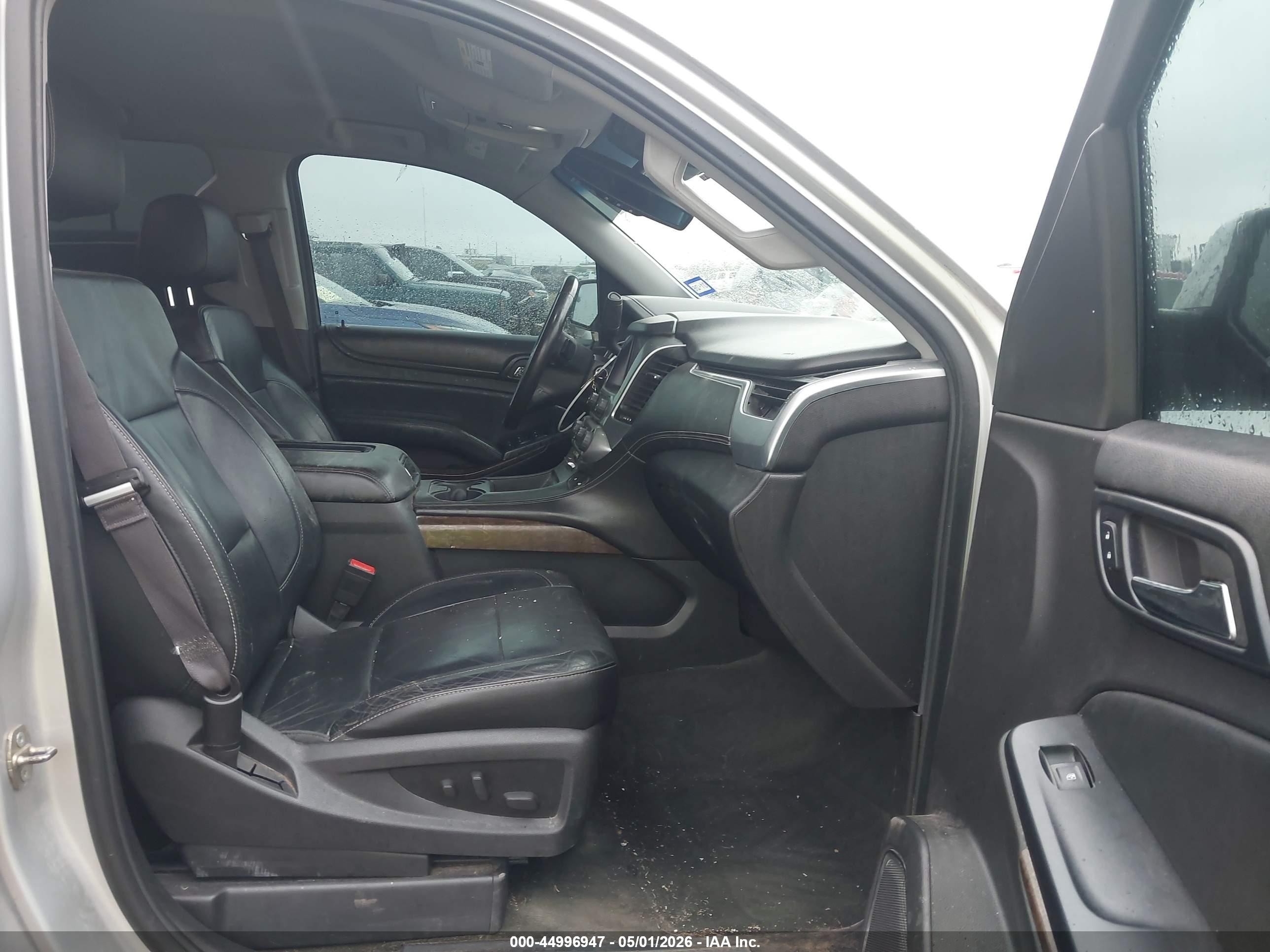 2015 Chevrolet Tahoe Lt Silver vin: 1GNSCBKC1FR213991