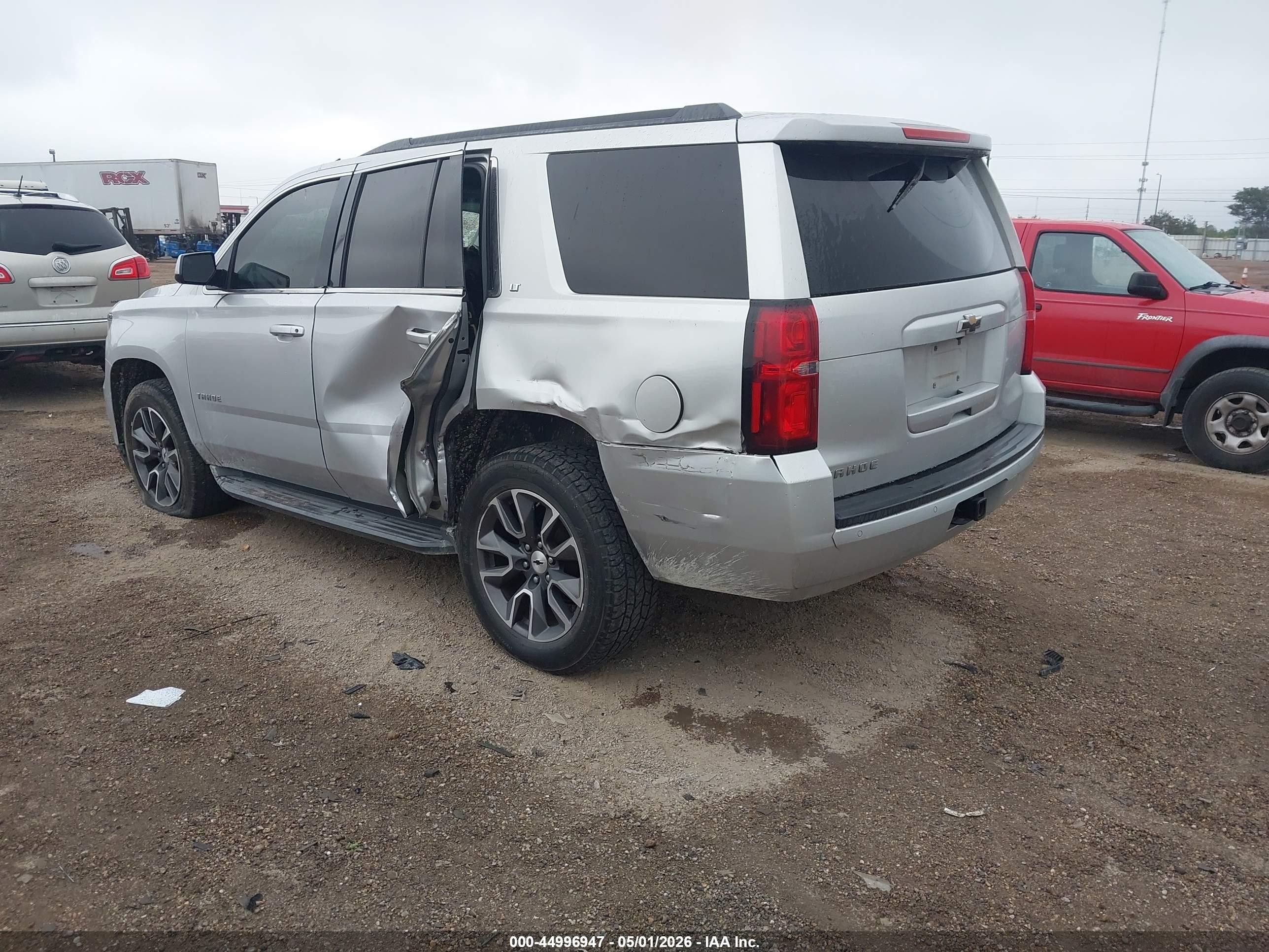 2015 Chevrolet Tahoe Lt Silver vin: 1GNSCBKC1FR213991
