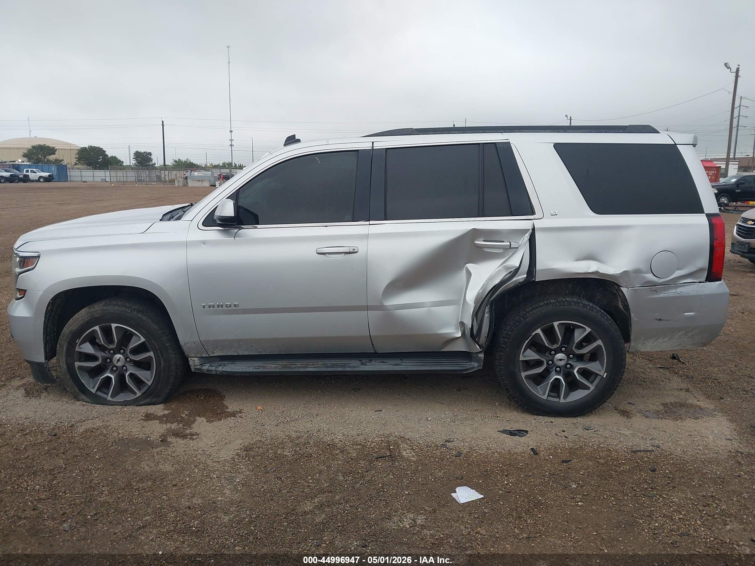 2015 Chevrolet Tahoe Lt Silver vin: 1GNSCBKC1FR213991