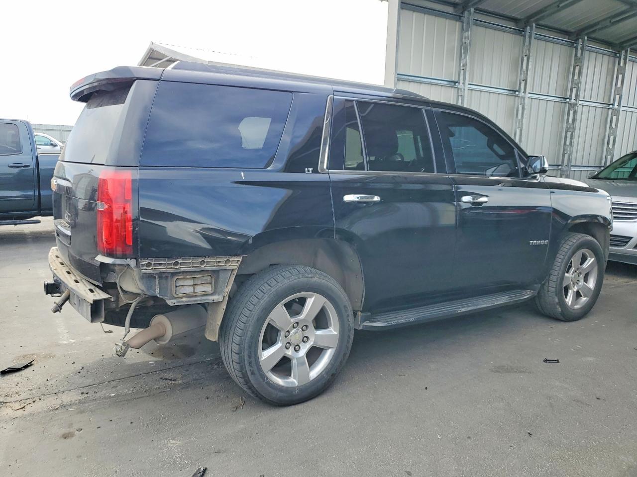 2015 Chevrolet Tahoe C1500 Lt Black vin: 1GNSCBKC1FR232797
