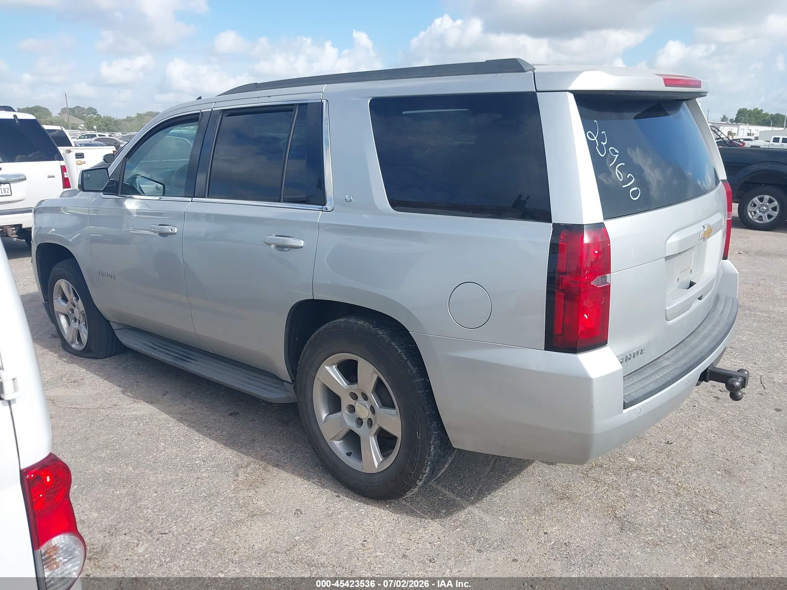 2015 Chevrolet Tahoe Lt Silver vin: 1GNSCBKC1FR239670