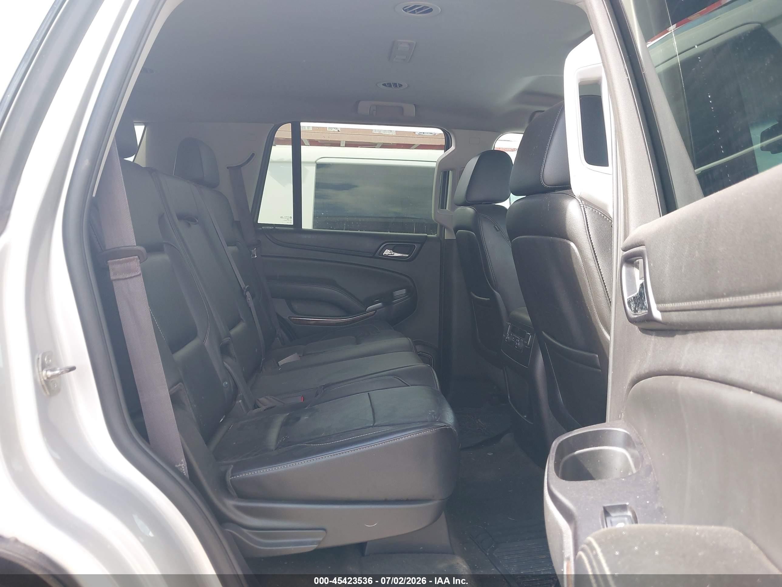 2015 Chevrolet Tahoe Lt Silver vin: 1GNSCBKC1FR239670