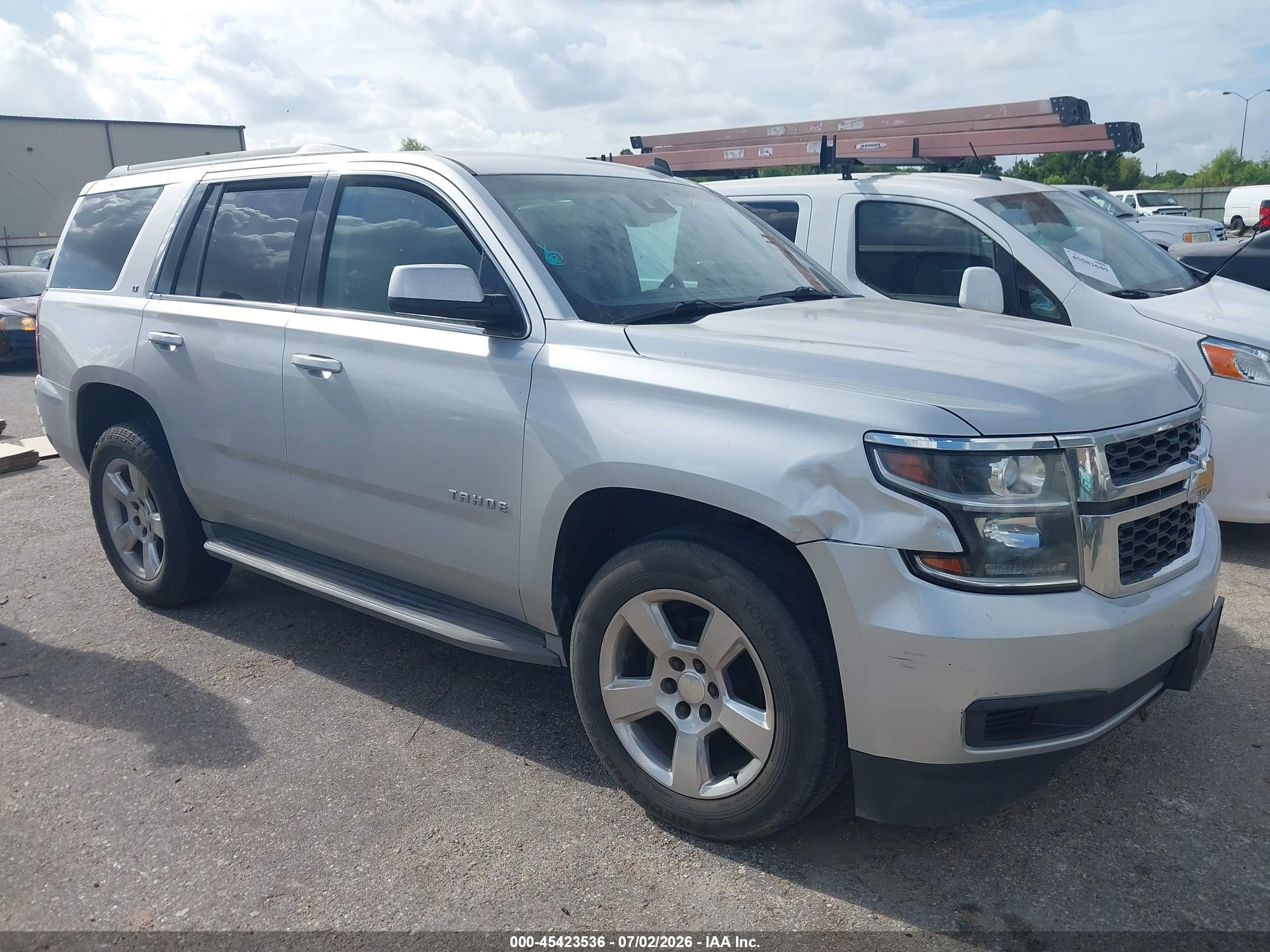 2015 Chevrolet Tahoe Lt Silver vin: 1GNSCBKC1FR239670