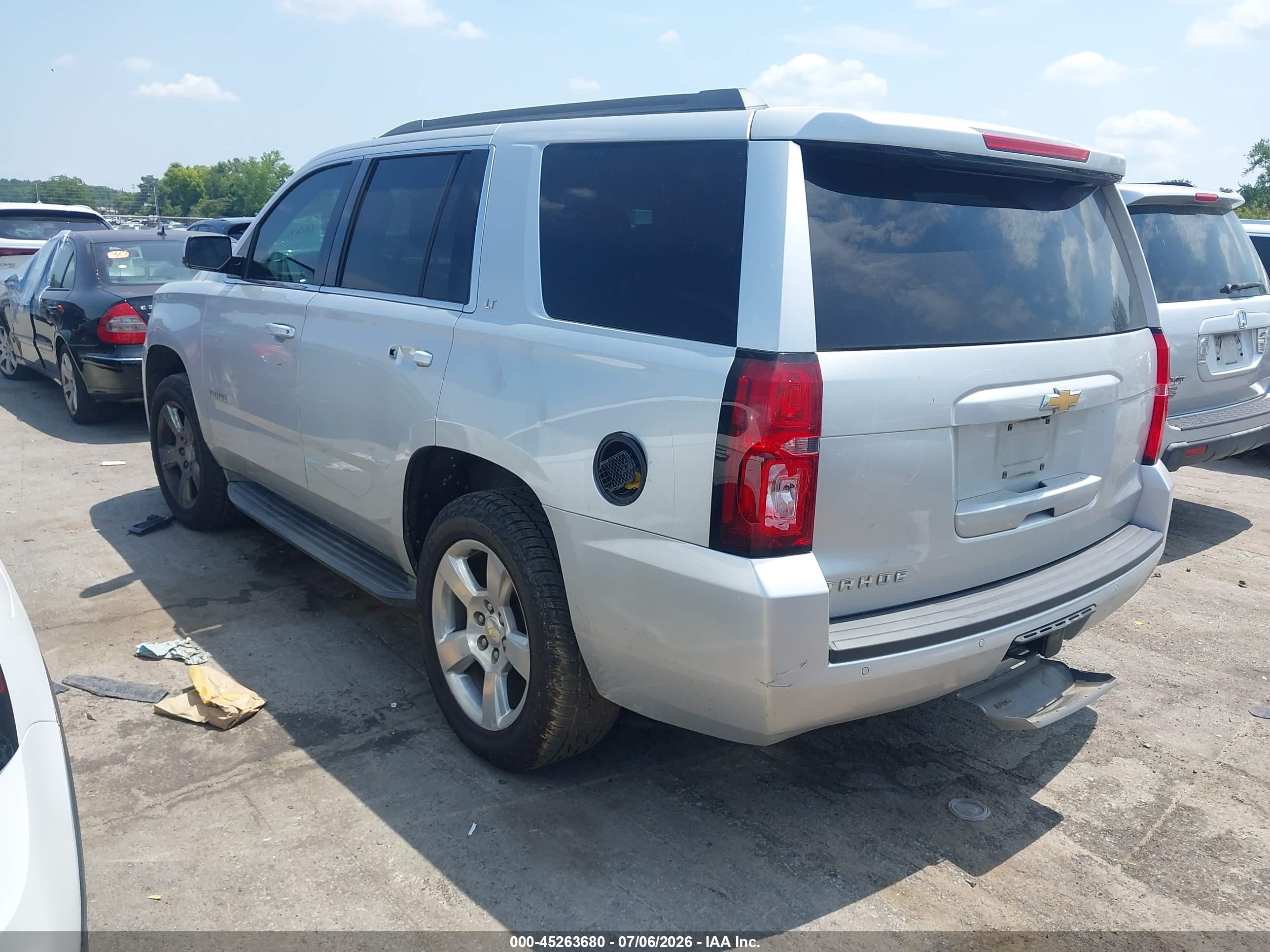 2015 Chevrolet Tahoe Lt Silver vin: 1GNSCBKC1FR535269