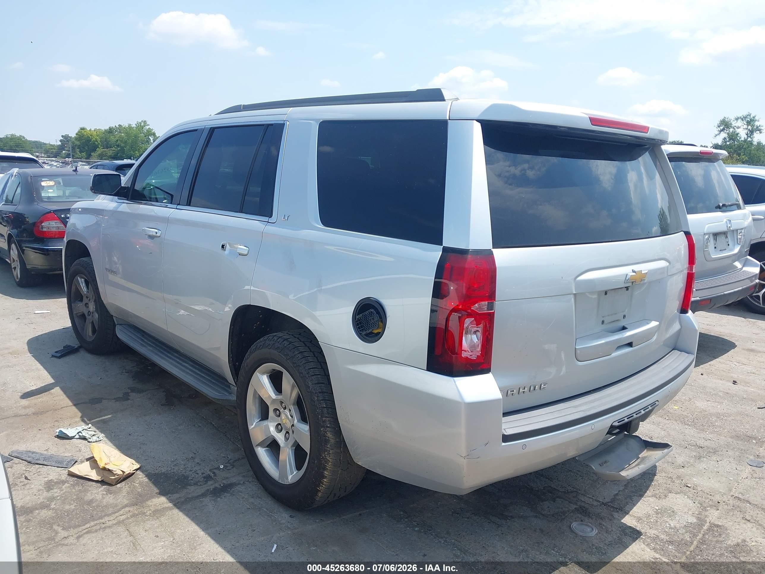 2015 Chevrolet Tahoe Lt Silver vin: 1GNSCBKC1FR535269