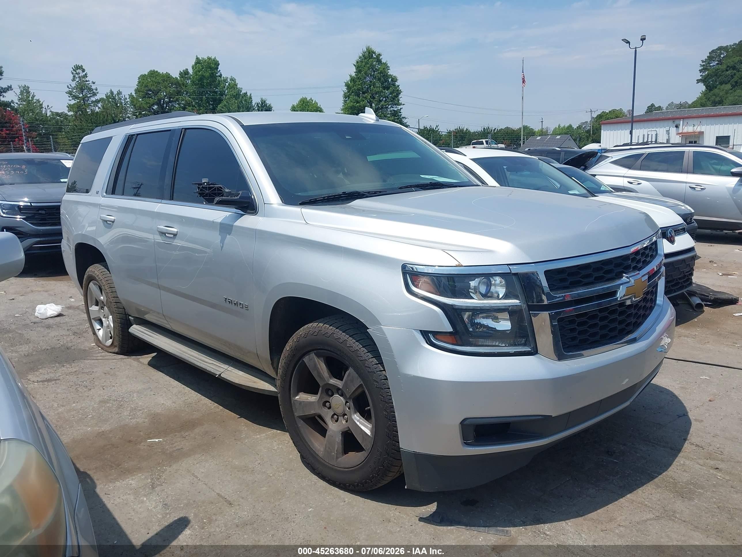 2015 Chevrolet Tahoe Lt Silver vin: 1GNSCBKC1FR535269