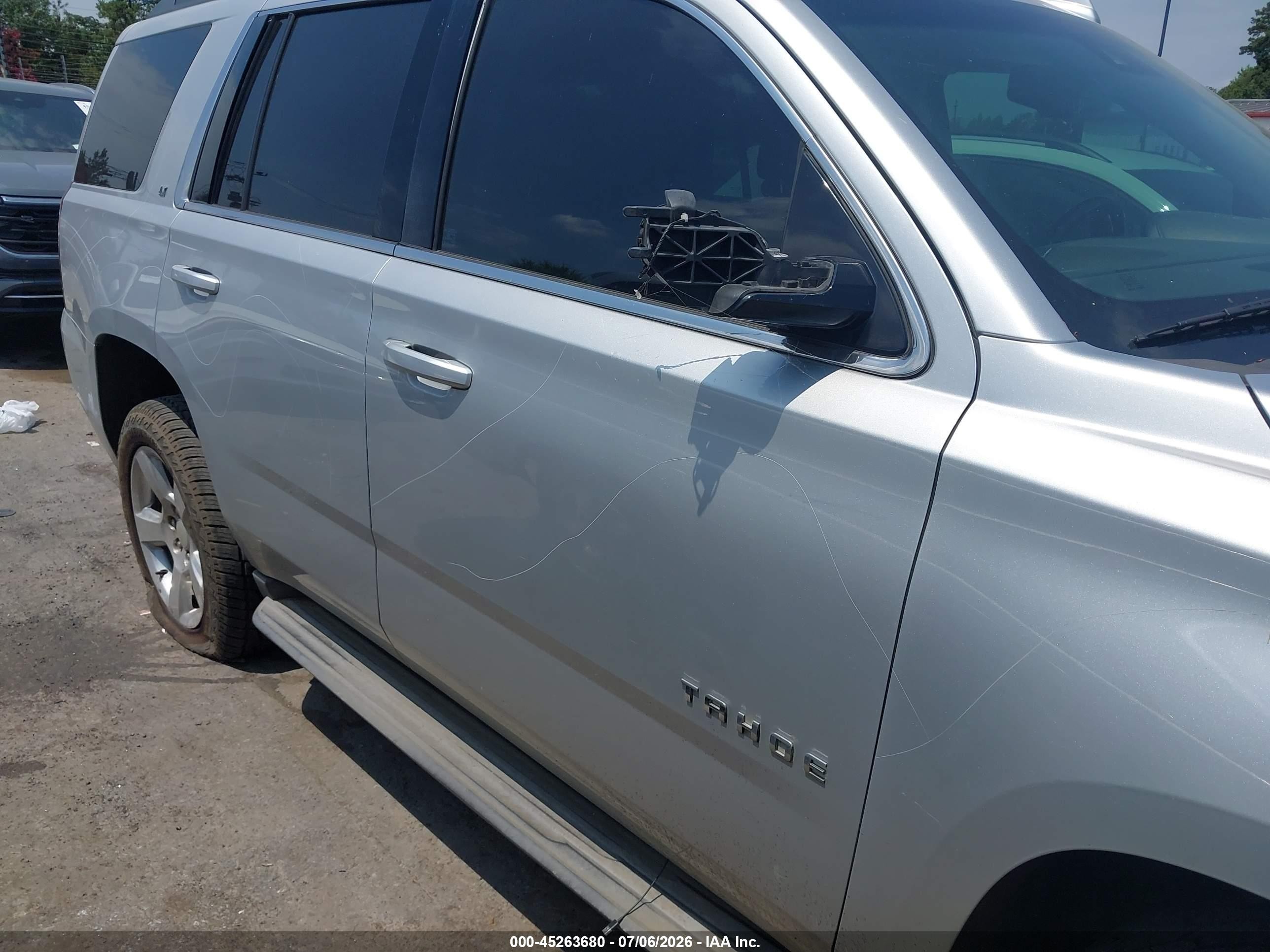 2015 Chevrolet Tahoe Lt Silver vin: 1GNSCBKC1FR535269