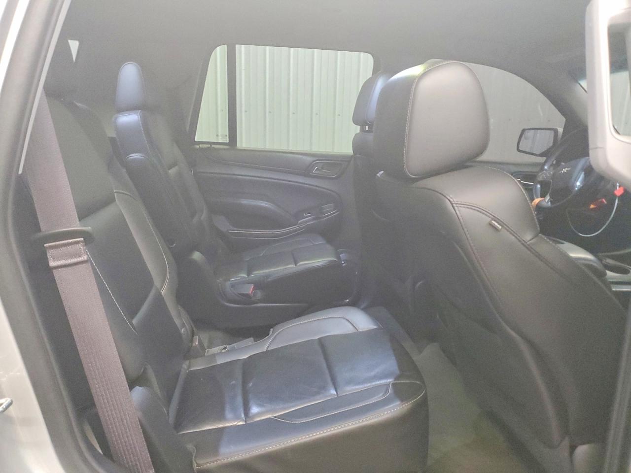 2015 Chevrolet Tahoe C1500 Lt Silver vin: 1GNSCBKC3FR168228