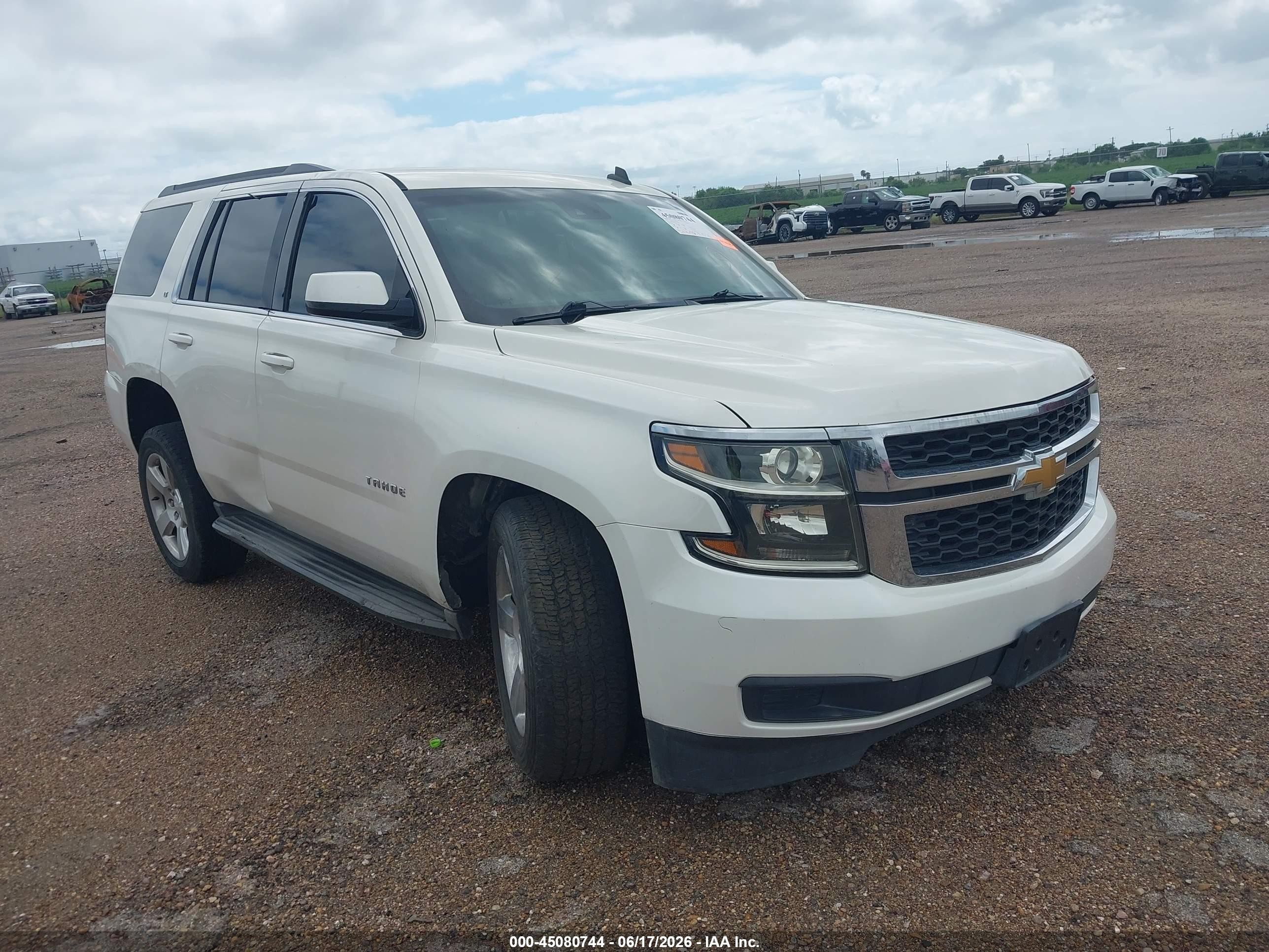 2015 Chevrolet Tahoe Lt White vin: 1GNSCBKC3FR222059