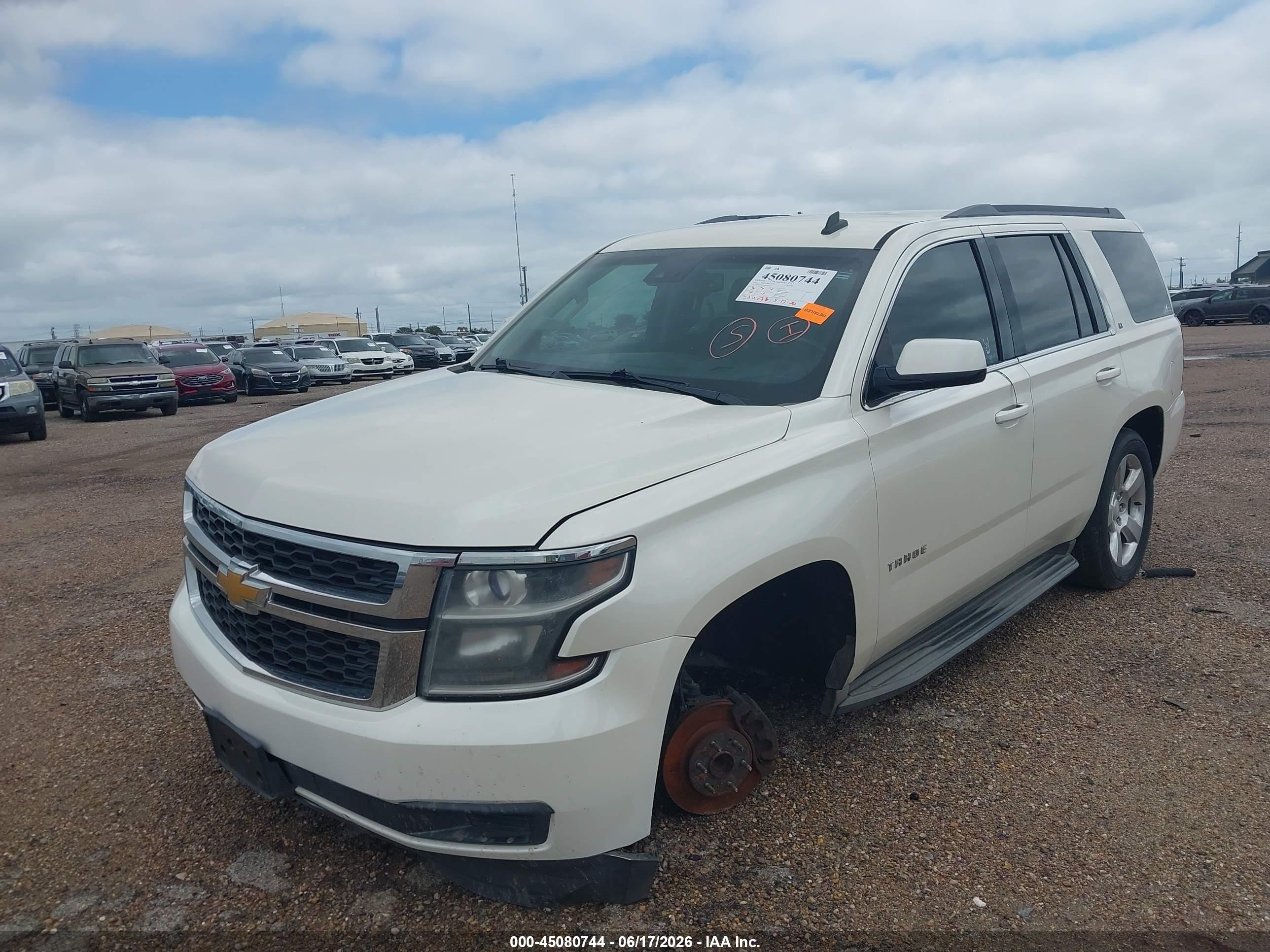2015 Chevrolet Tahoe Lt White vin: 1GNSCBKC3FR222059