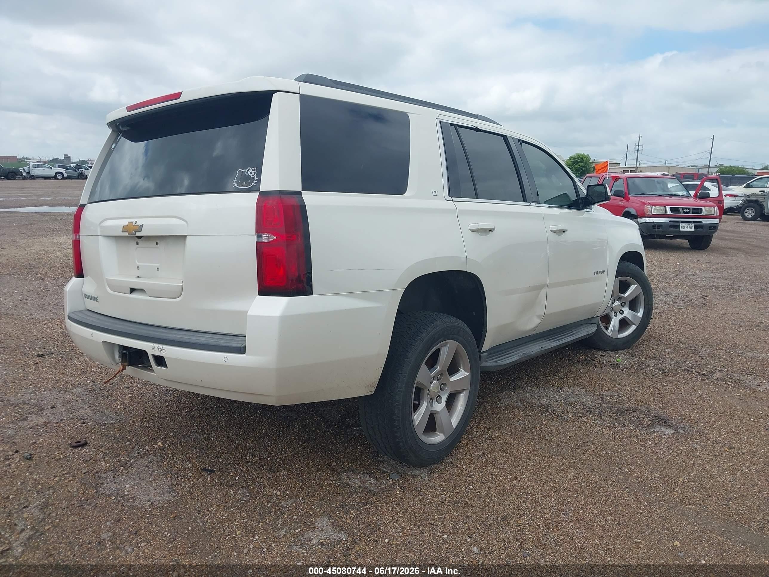 2015 Chevrolet Tahoe Lt White vin: 1GNSCBKC3FR222059
