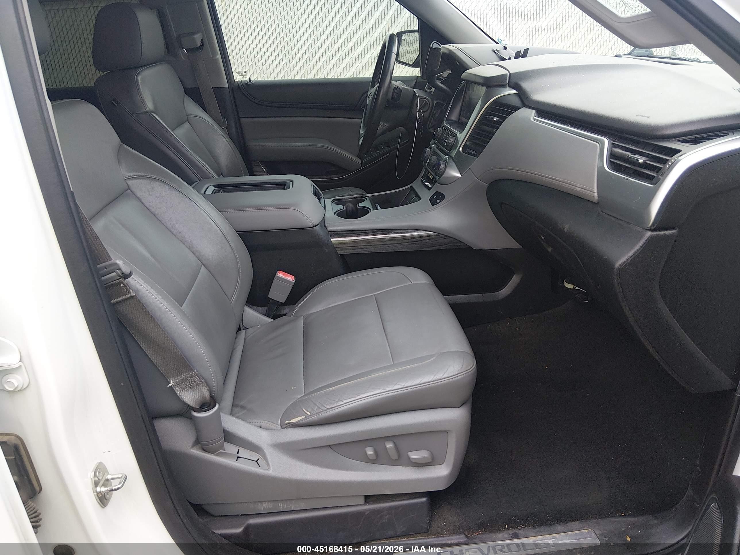 2015 Chevrolet Tahoe Lt White vin: 1GNSCBKC3FR553479