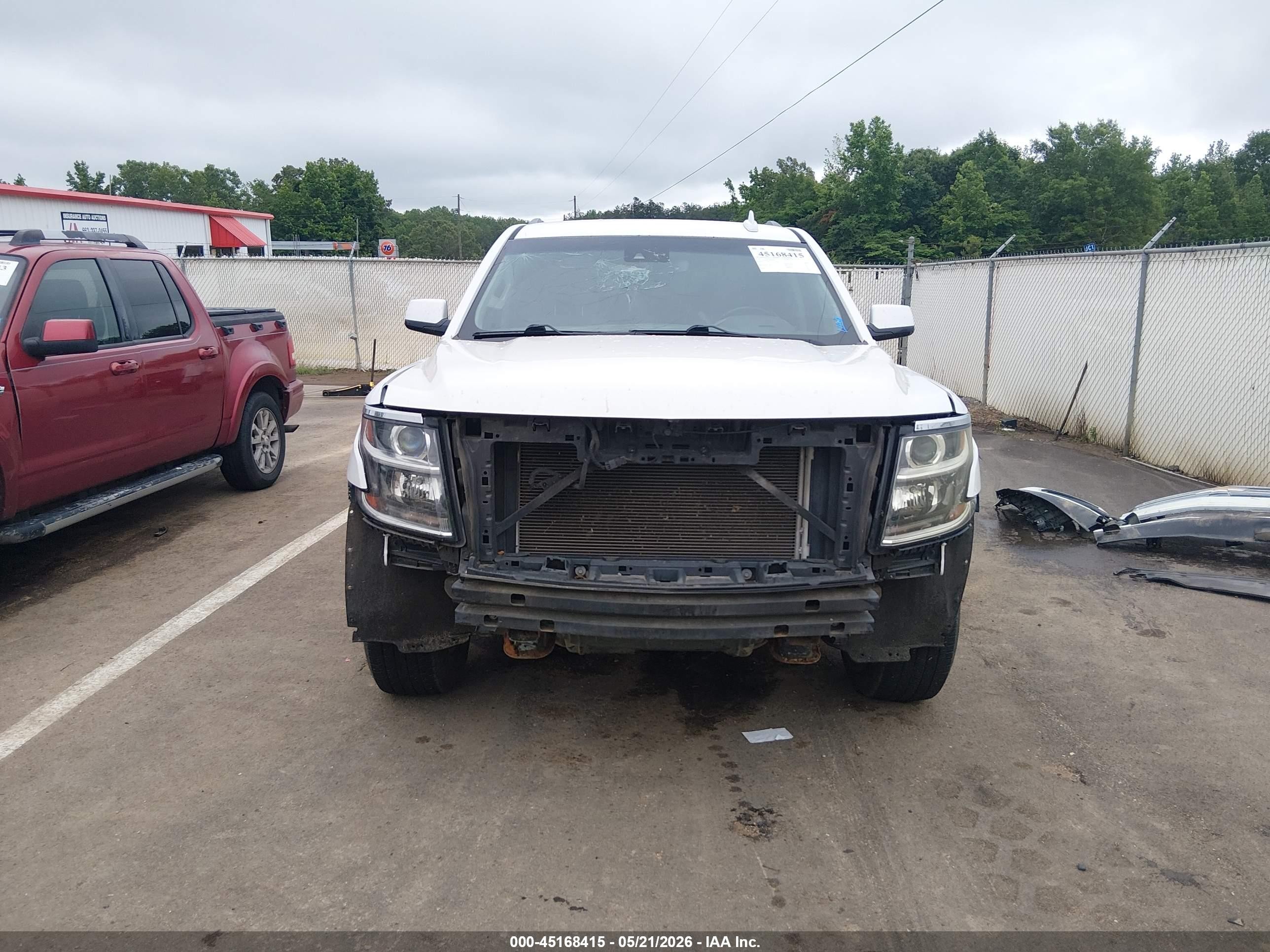 2015 Chevrolet Tahoe Lt White vin: 1GNSCBKC3FR553479