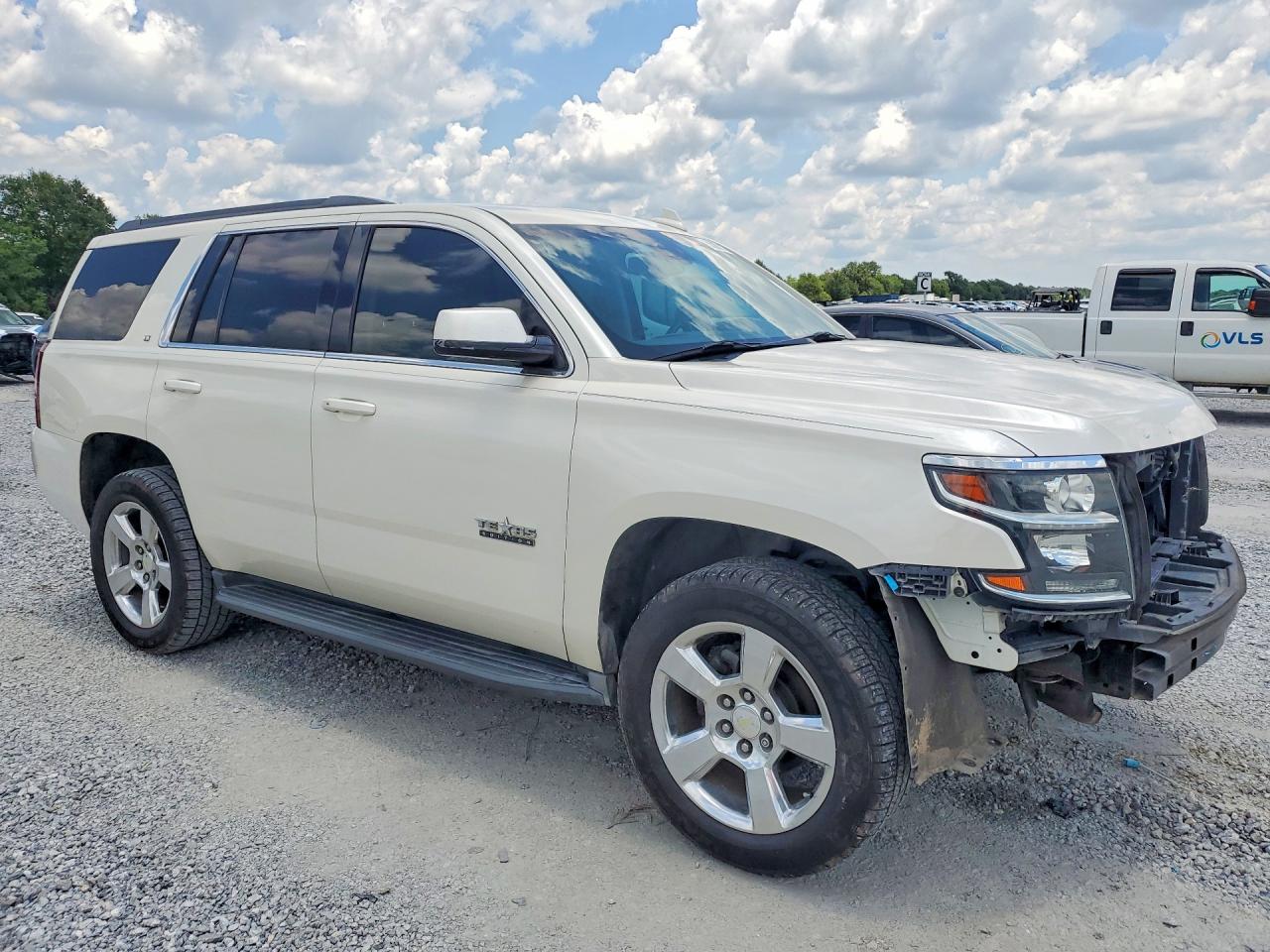 2015 Chevrolet Tahoe C1500 Lt White vin: 1GNSCBKC3FR726112