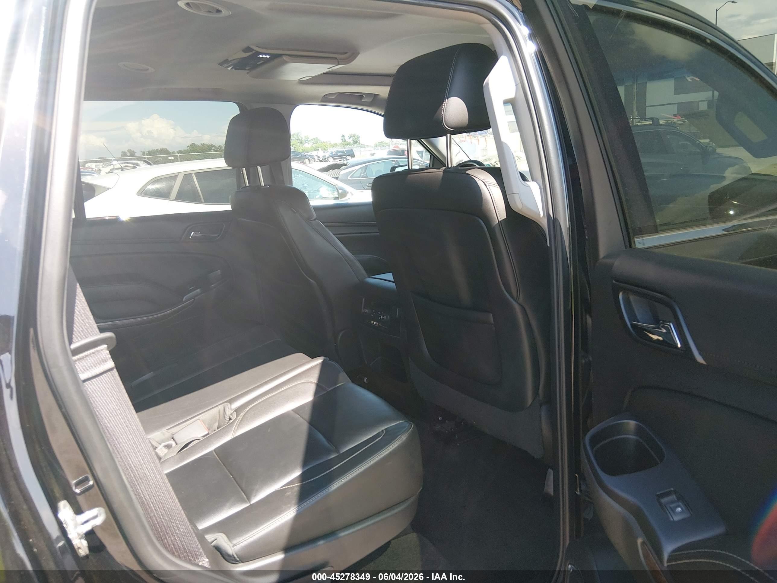 2015 Chevrolet Tahoe Lt Black vin: 1GNSCBKC4FR698899