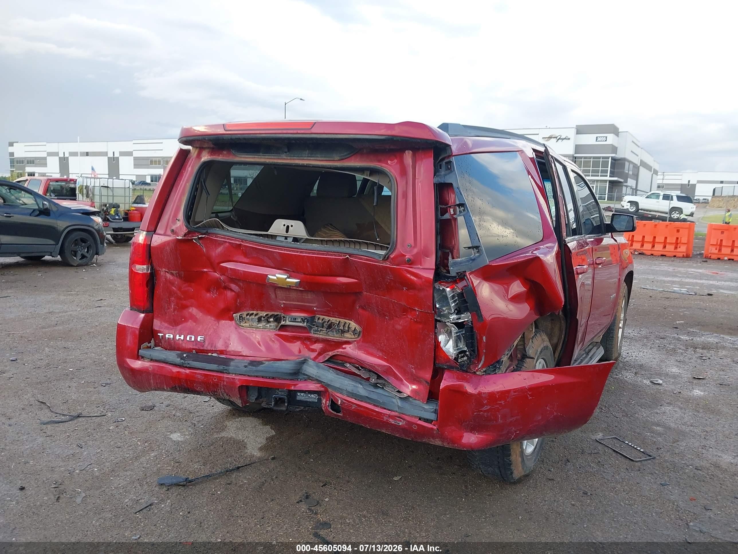 2015 Chevrolet Tahoe Lt Красный vin: 1GNSCBKC5FR123923