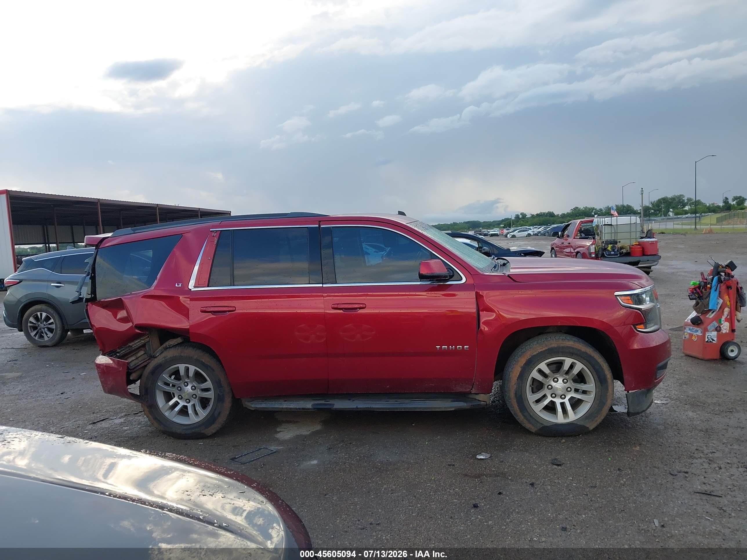 2015 Chevrolet Tahoe Lt Красный vin: 1GNSCBKC5FR123923