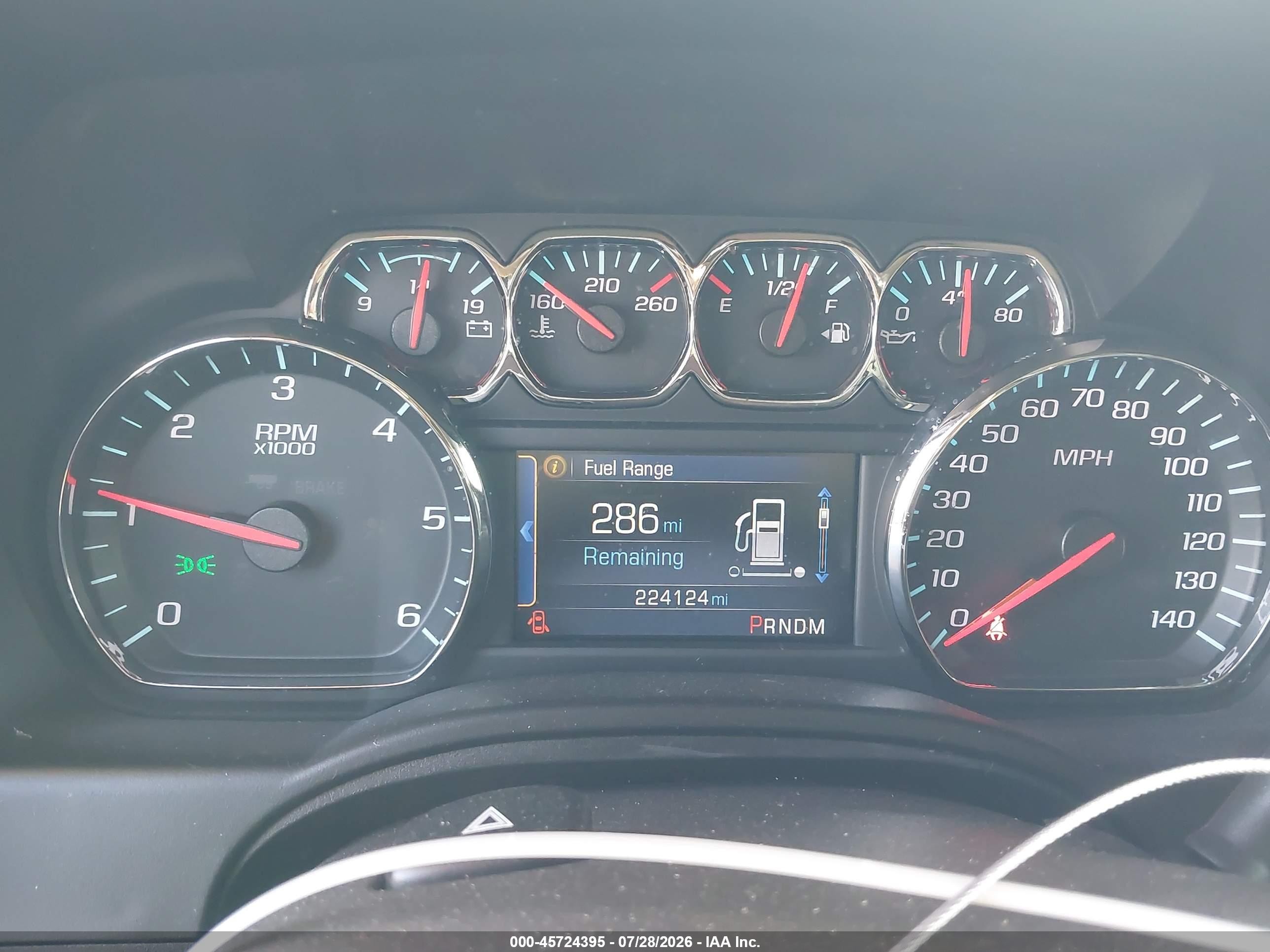2015 Chevrolet Tahoe Lt Белый vin: 1GNSCBKC5FR175827