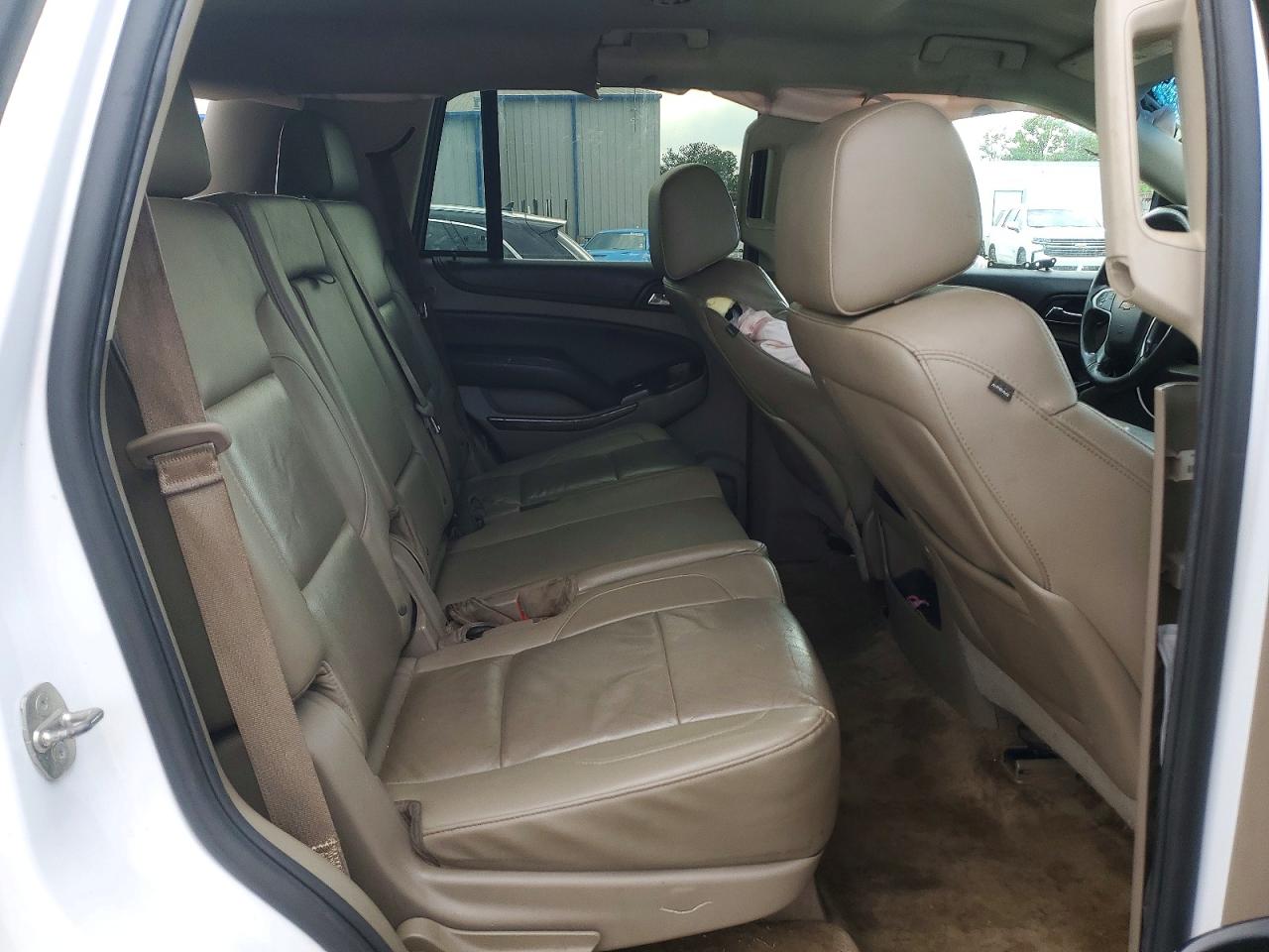 2015 Chevrolet Tahoe C1500 Lt White vin: 1GNSCBKC5FR233953