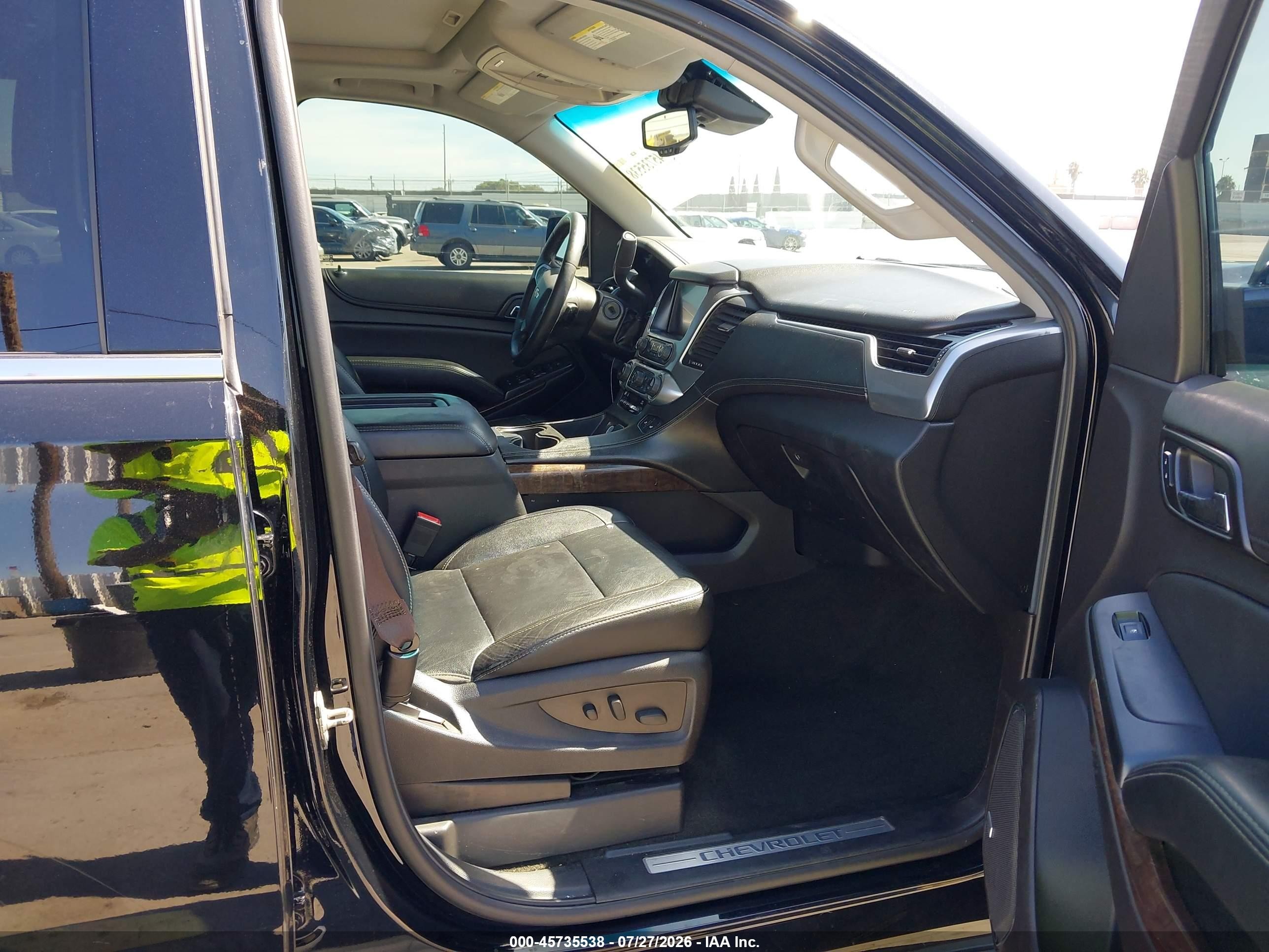 2016 Chevrolet Tahoe Lt Черный vin: 1GNSCBKC5GR338476