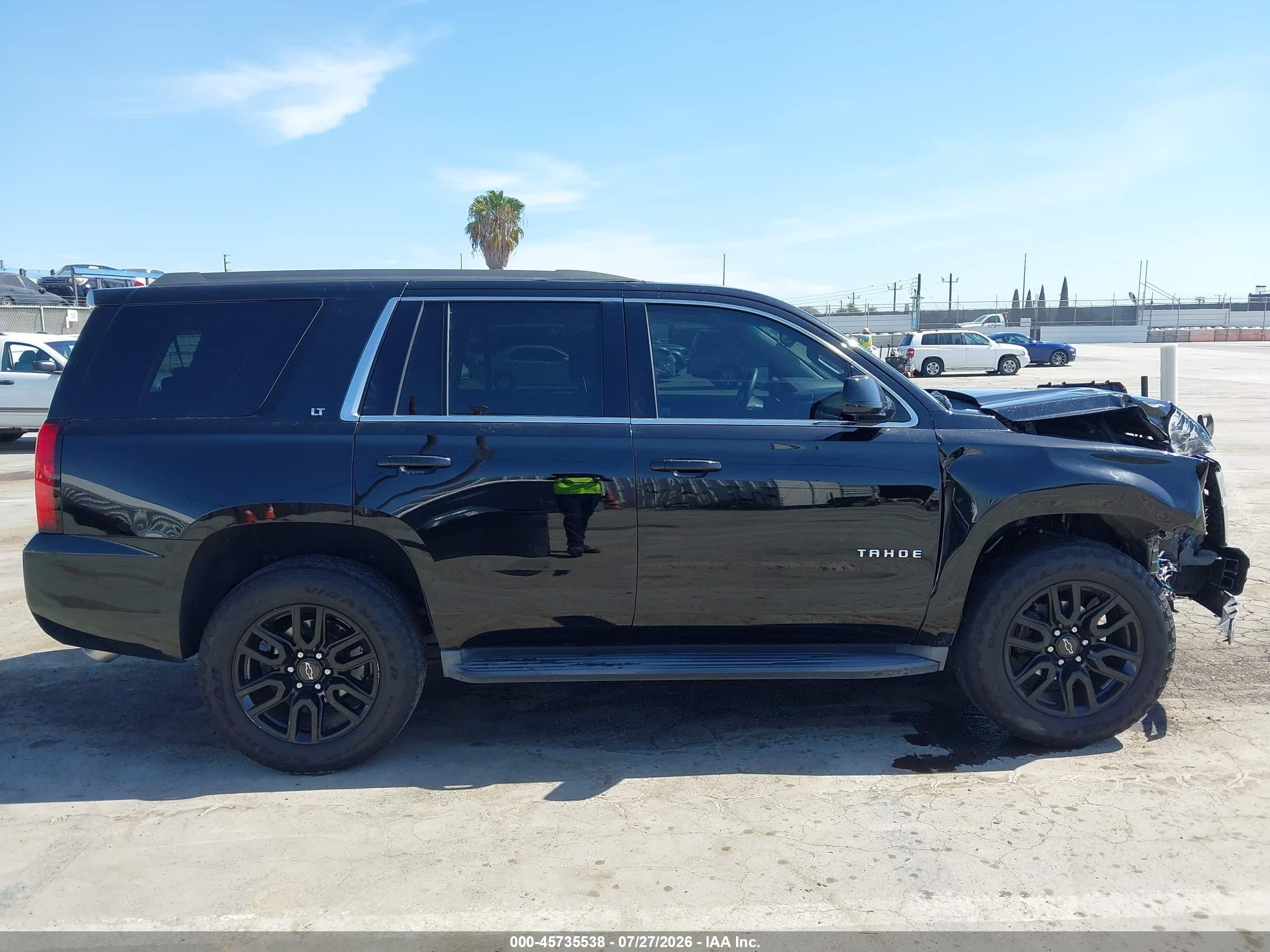 2016 Chevrolet Tahoe Lt Черный vin: 1GNSCBKC5GR338476