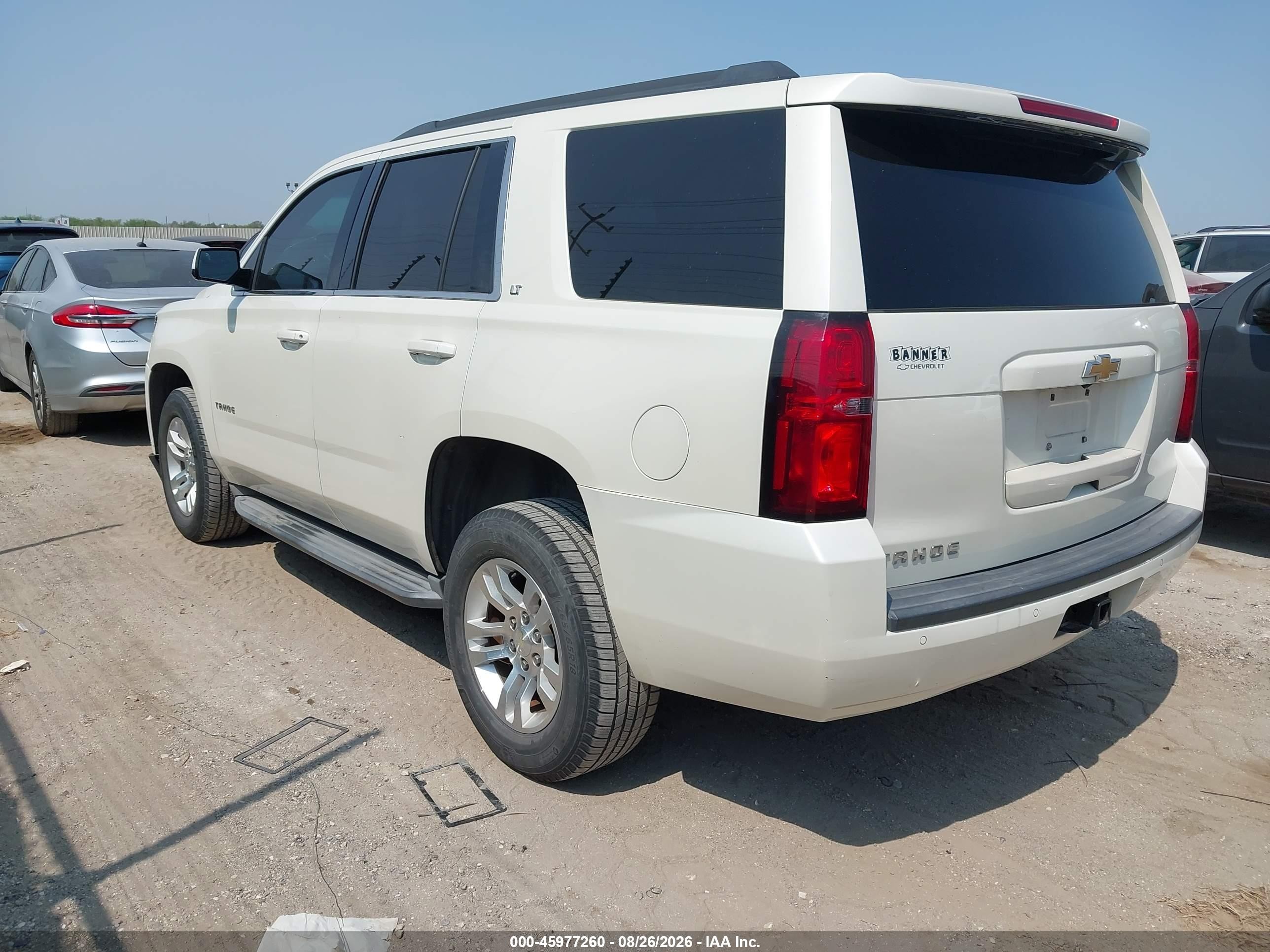 2015 Chevrolet Tahoe Lt Кремовый vin: 1GNSCBKC6FR127978