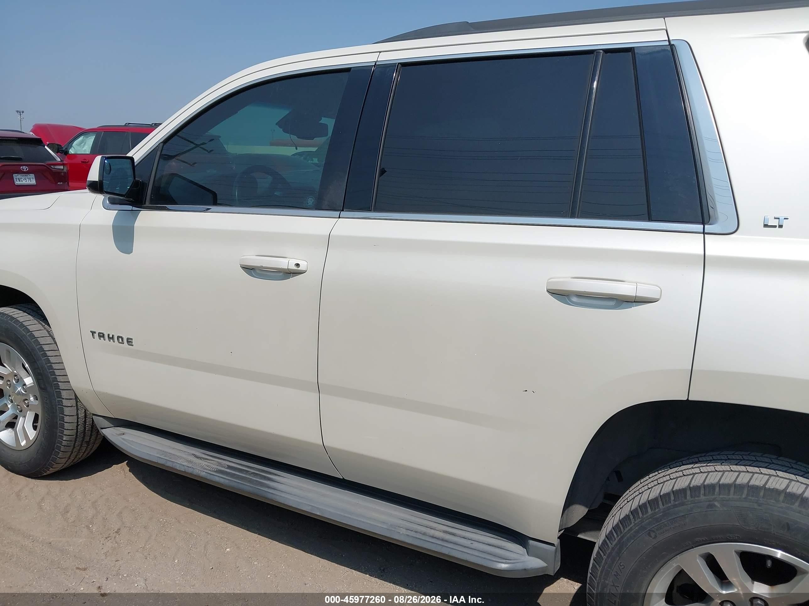 2015 Chevrolet Tahoe Lt Кремовый vin: 1GNSCBKC6FR127978