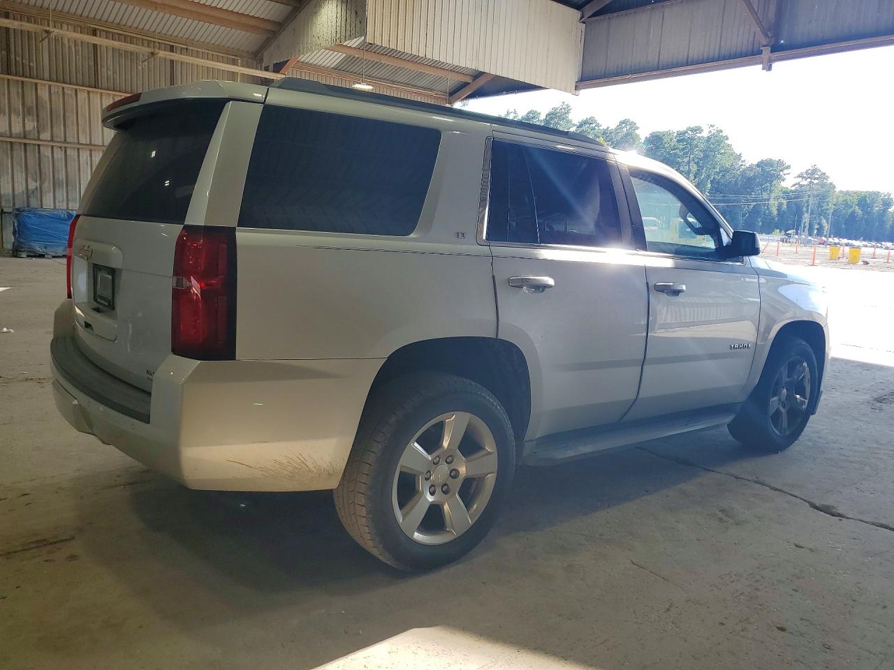 2015 Chevrolet Tahoe C1500 Lt Silver vin: 1GNSCBKC6FR146613