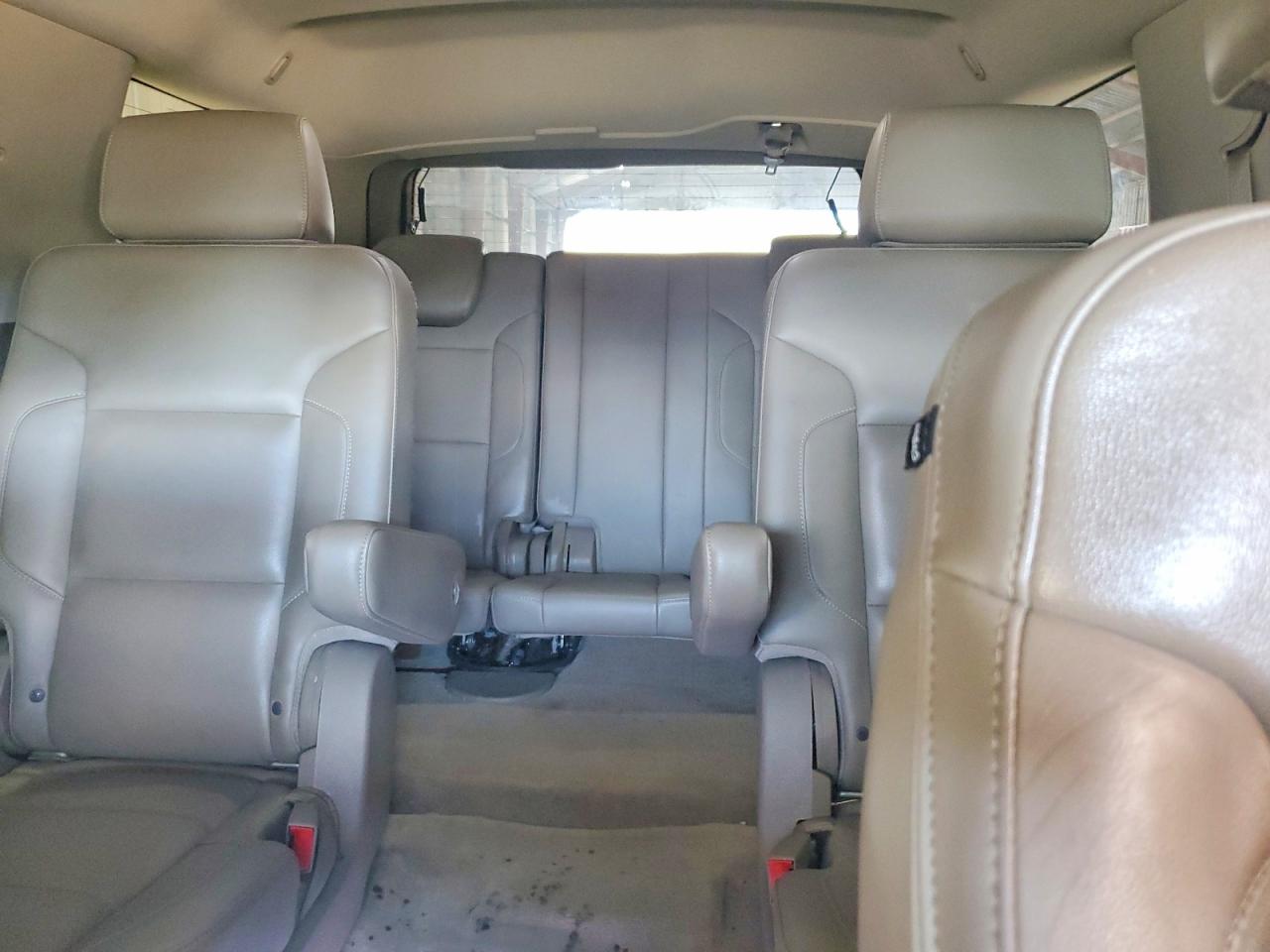 2015 Chevrolet Tahoe C1500 Lt Silver vin: 1GNSCBKC6FR146613