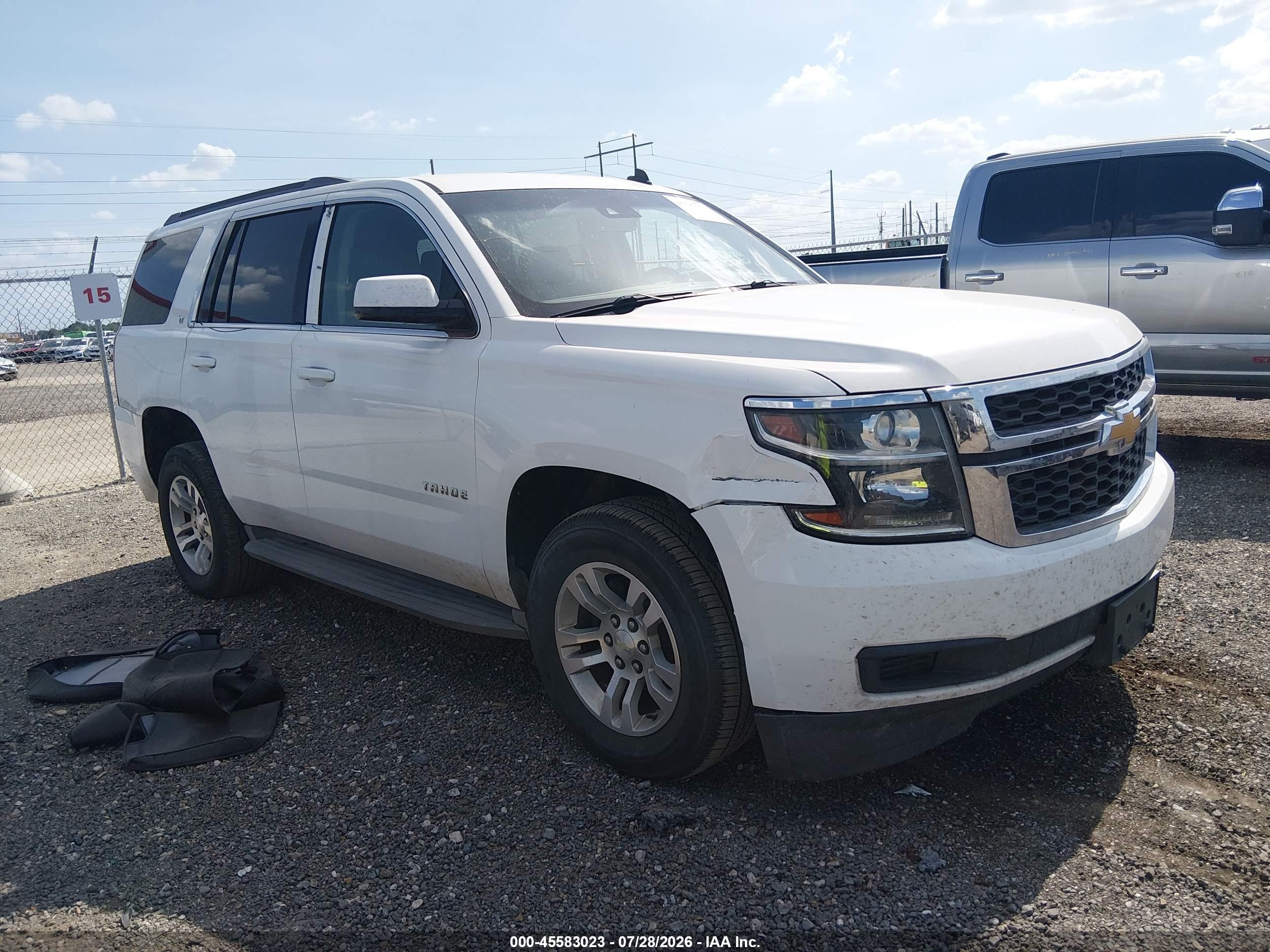 2015 Chevrolet Tahoe Lt White vin: 1GNSCBKC6FR149348